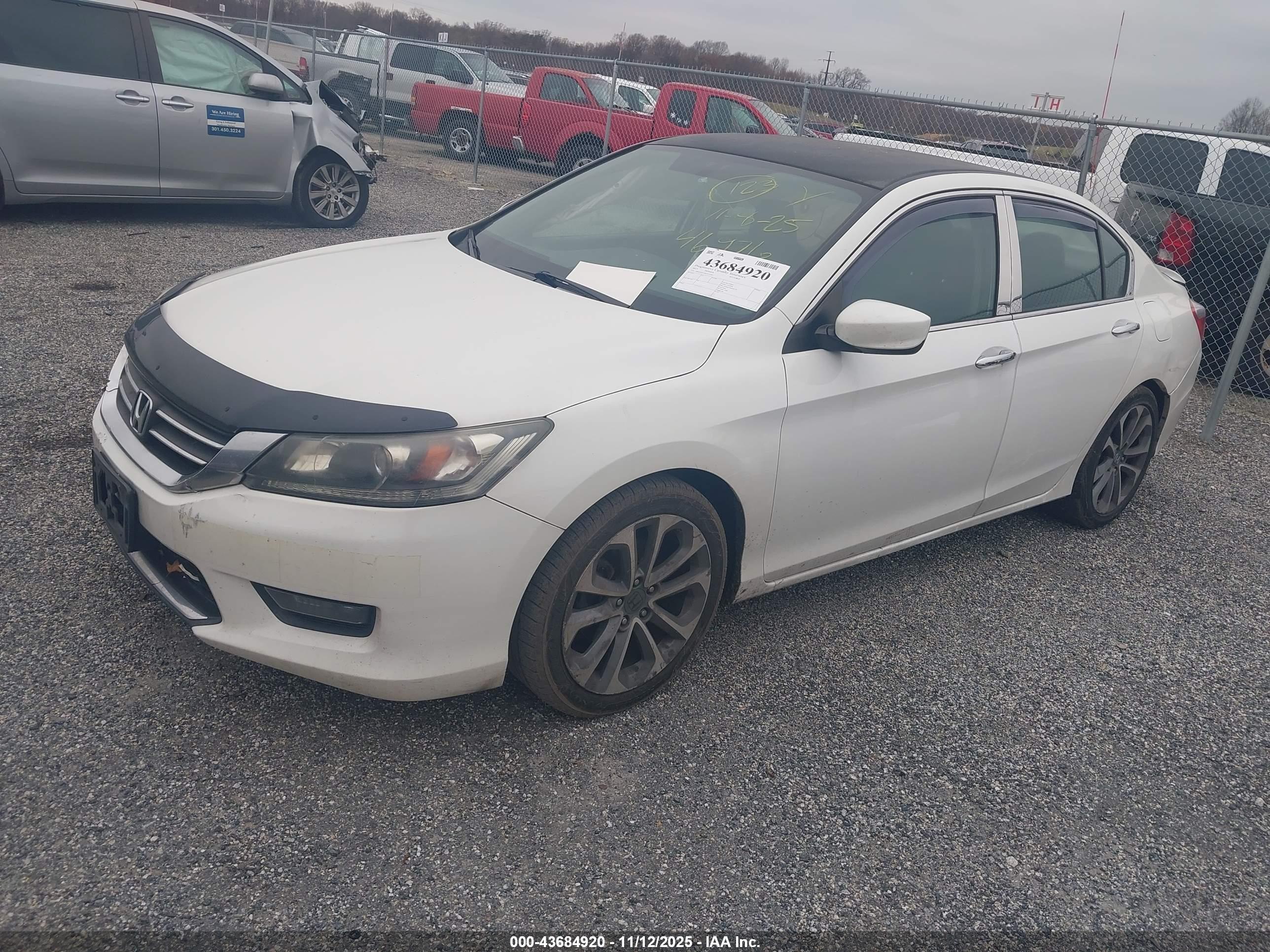 HONDA ACCORD image 2