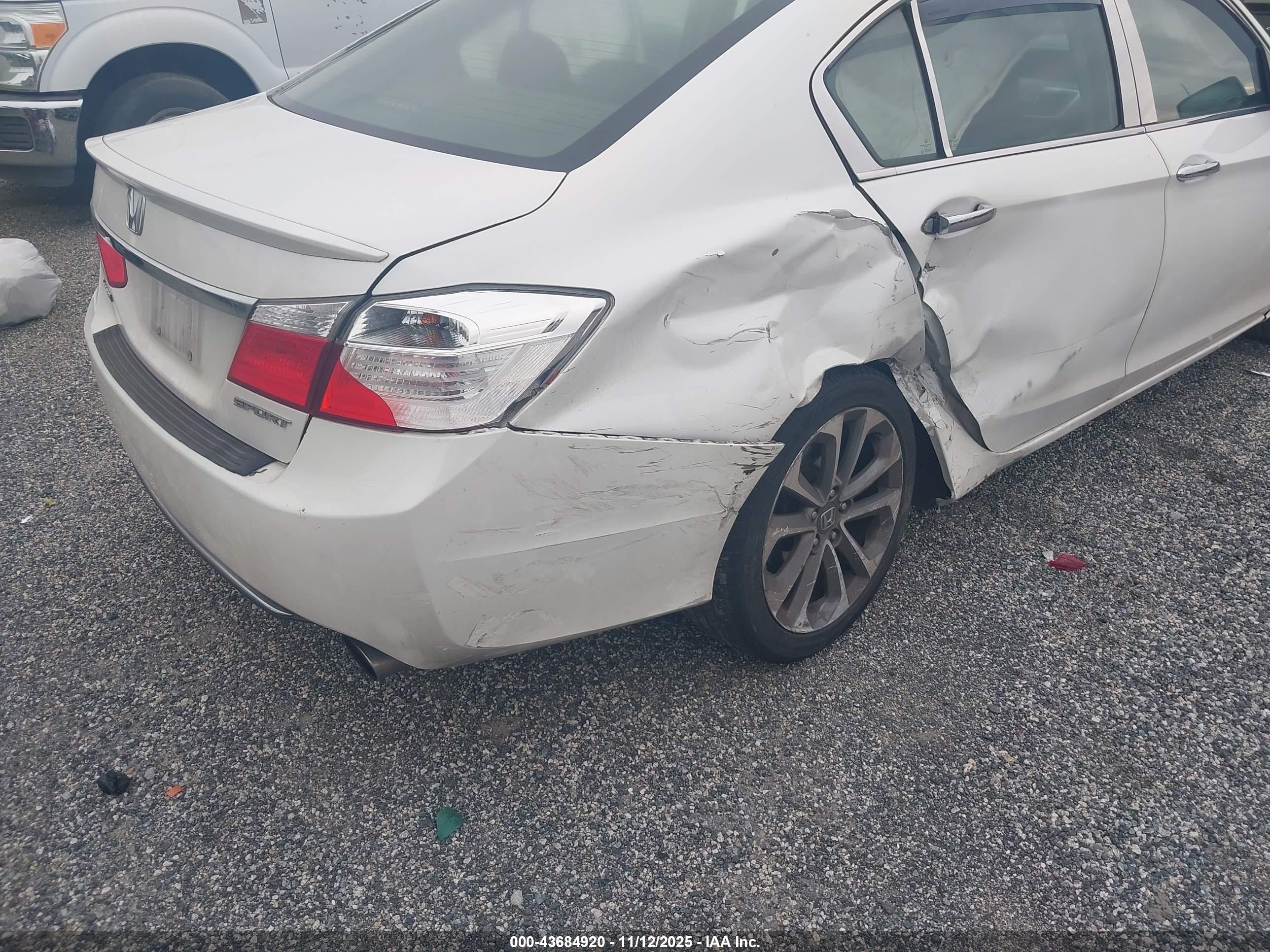 HONDA ACCORD image 6