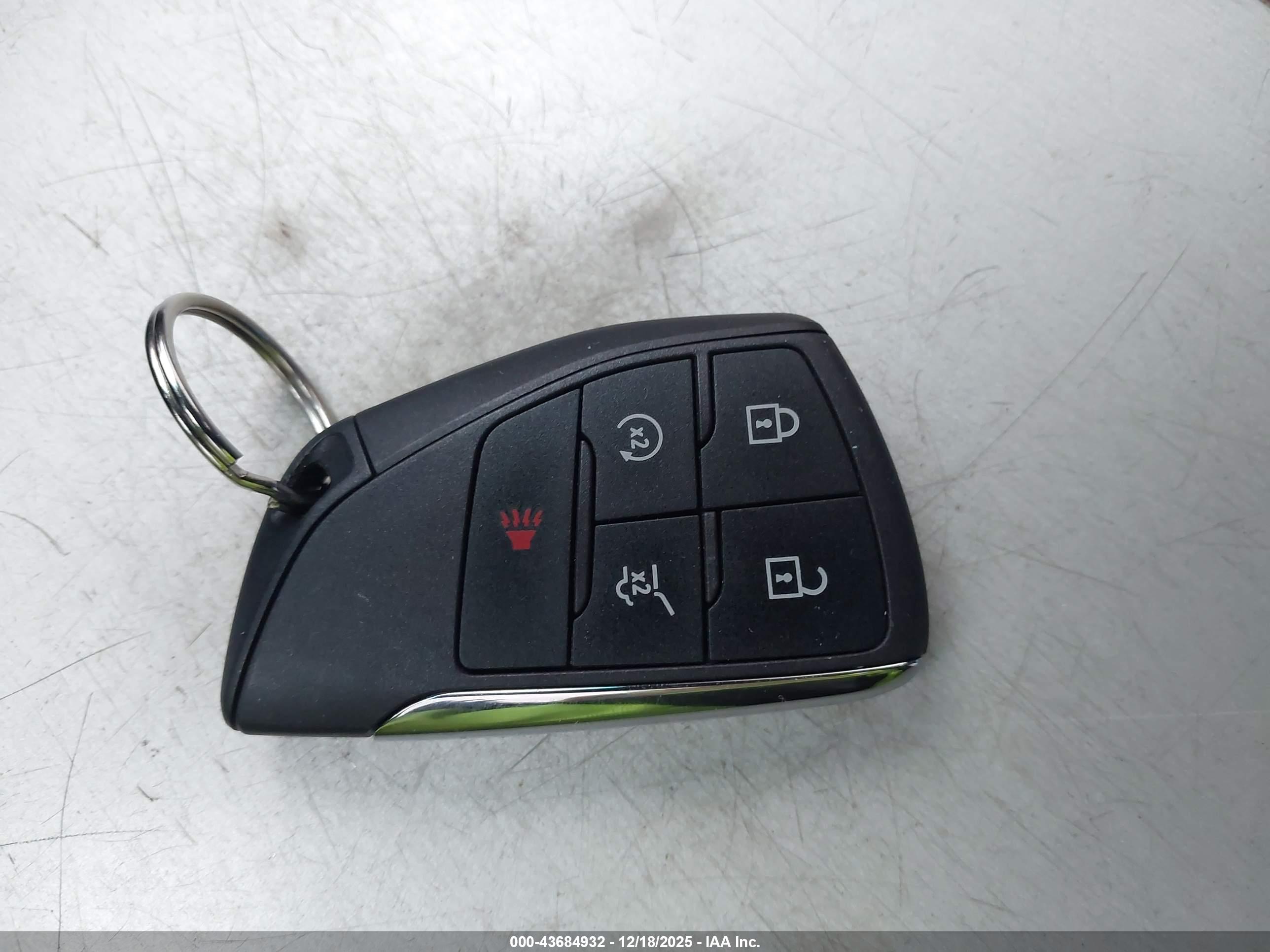 CHEVROLET EQUINOX image 11