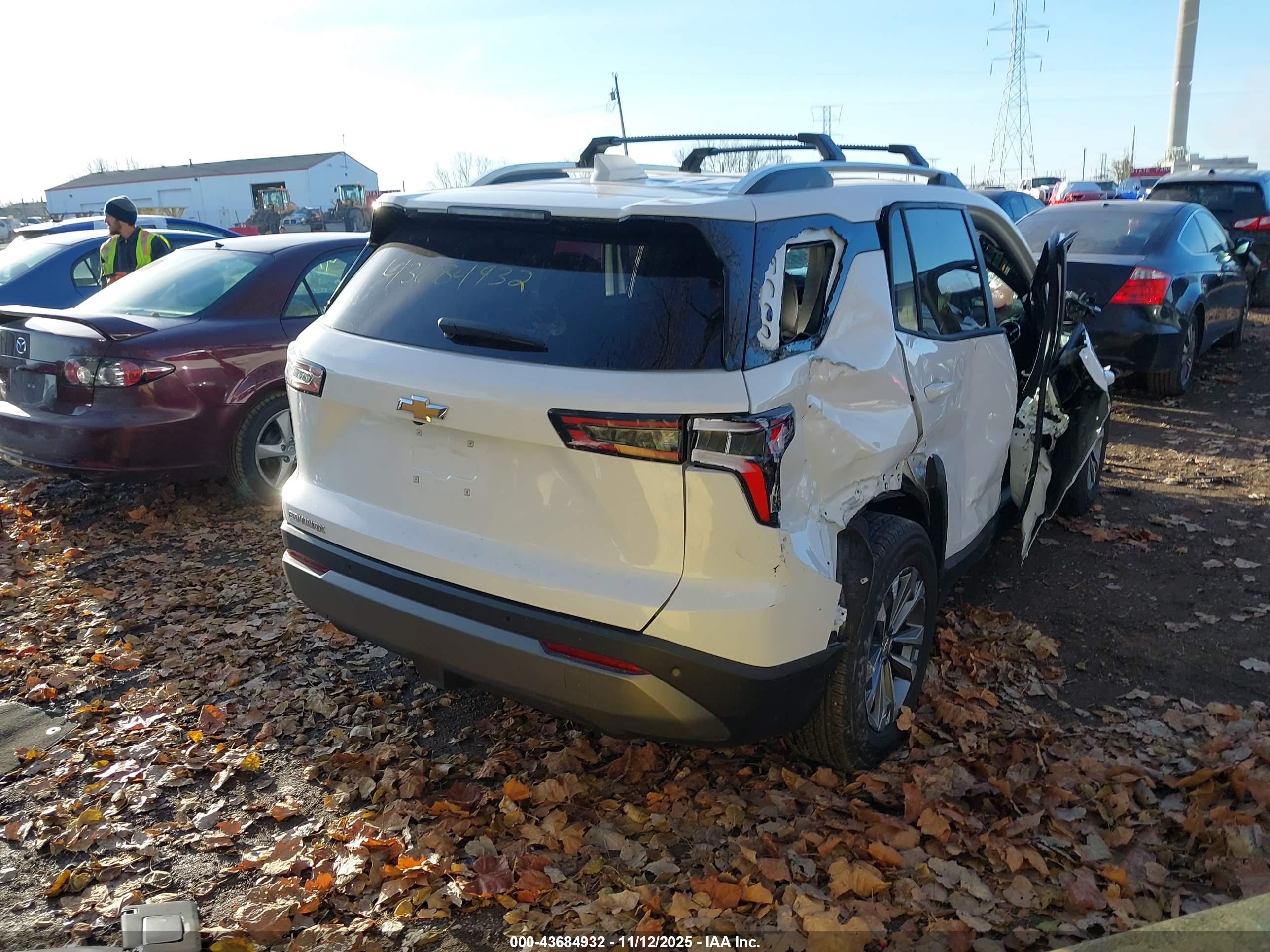 CHEVROLET EQUINOX image 4