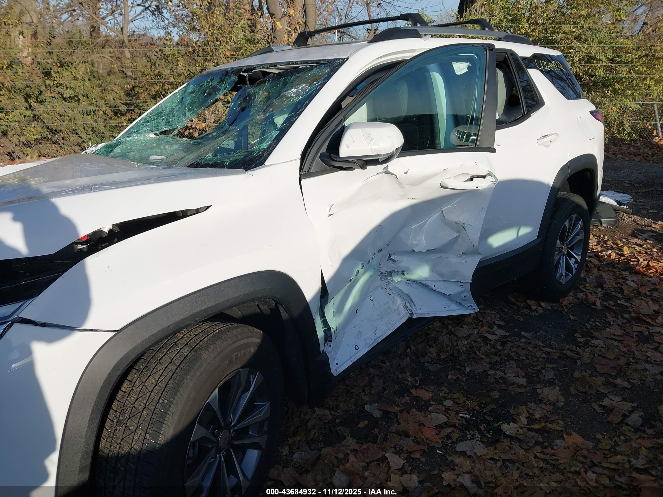 CHEVROLET EQUINOX image 6