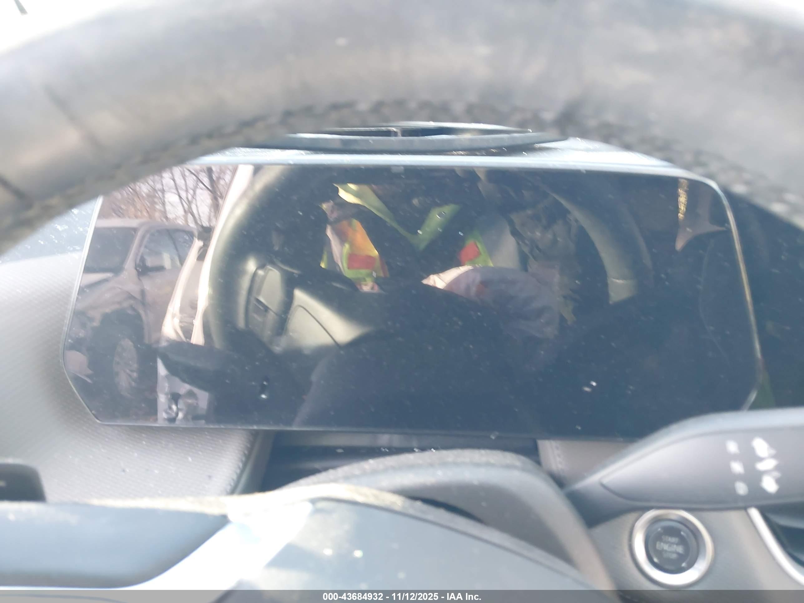 CHEVROLET EQUINOX image 7