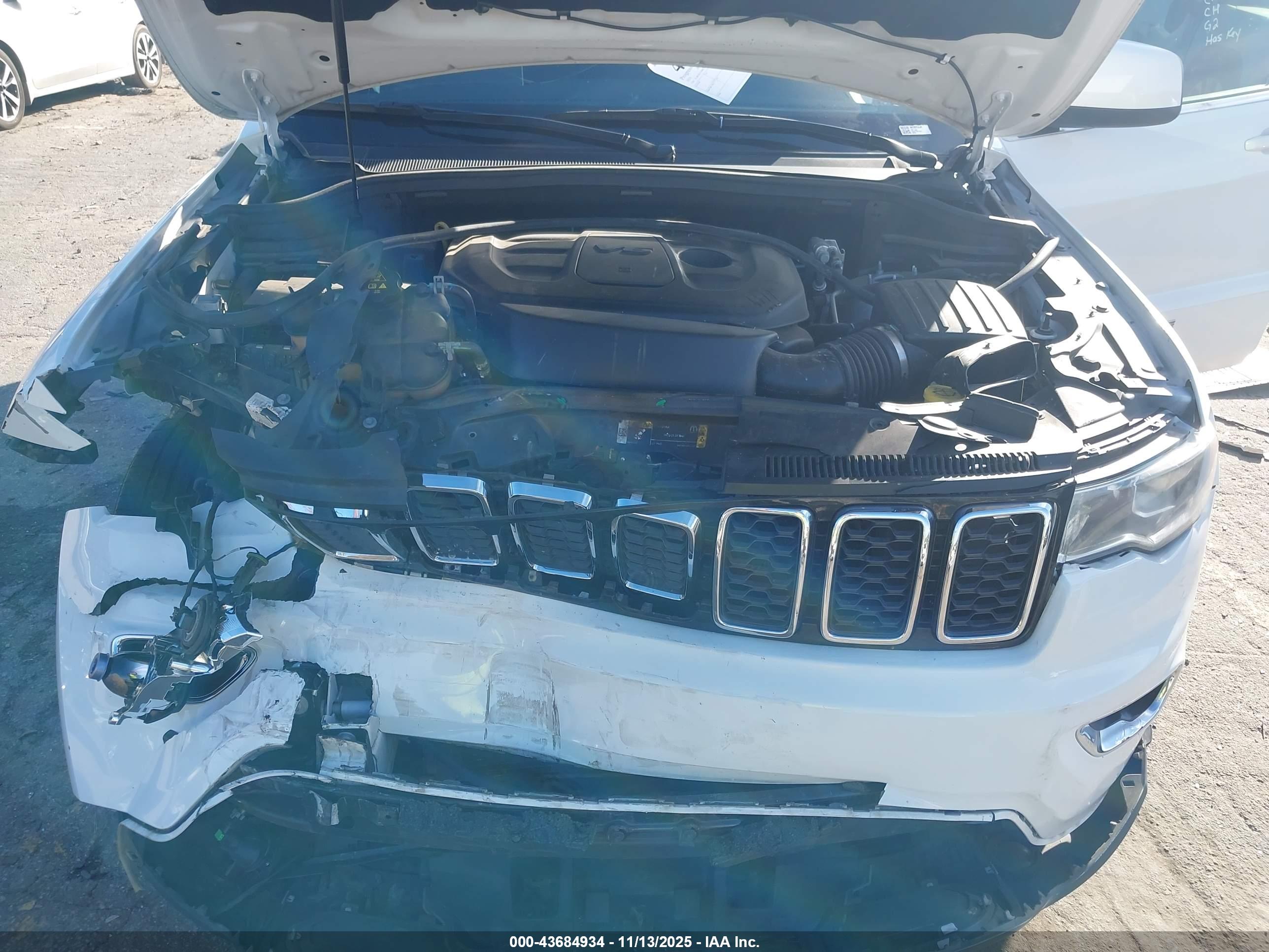 JEEP GRAND image 10