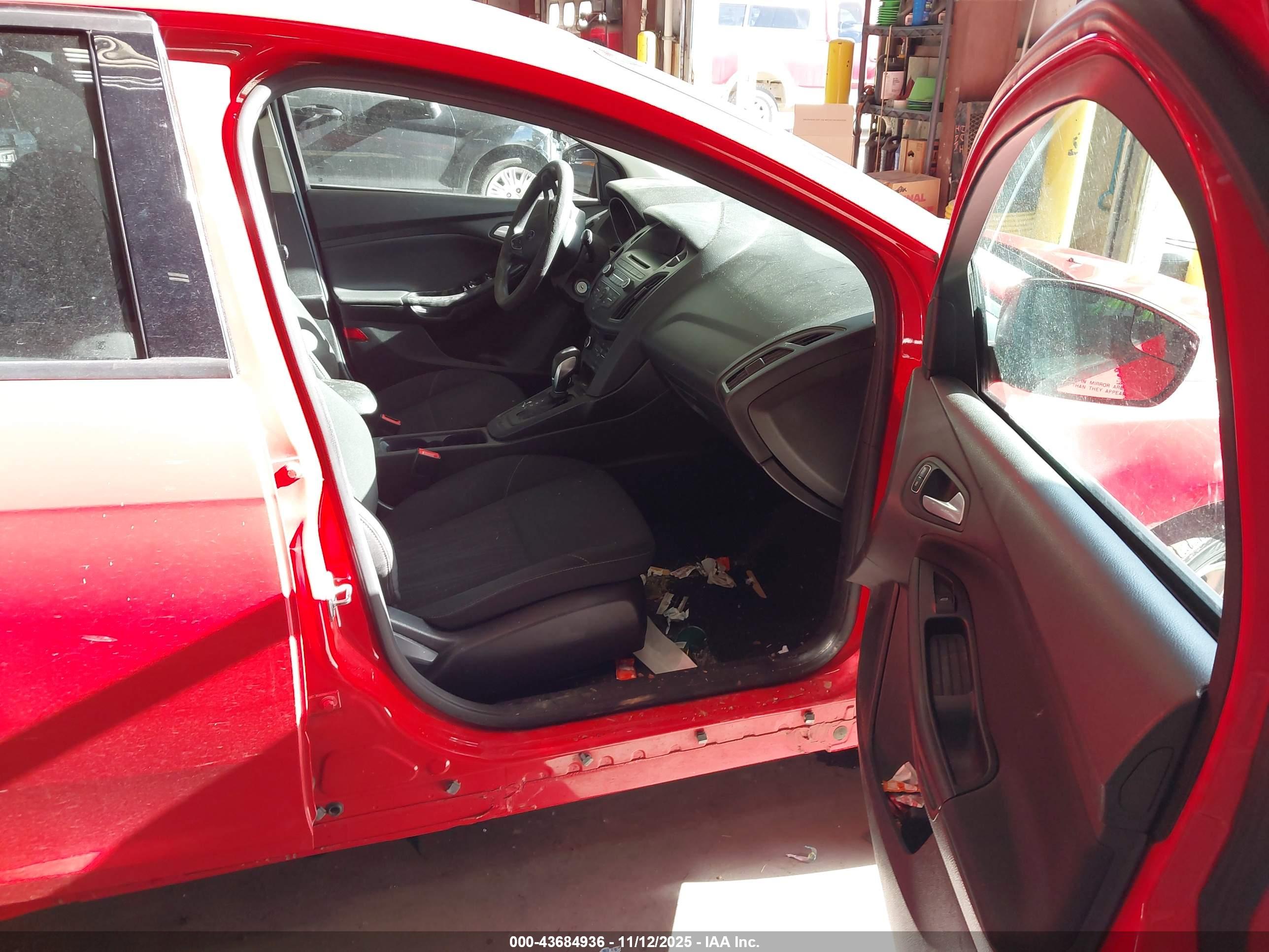 FORD FOCUS image 5