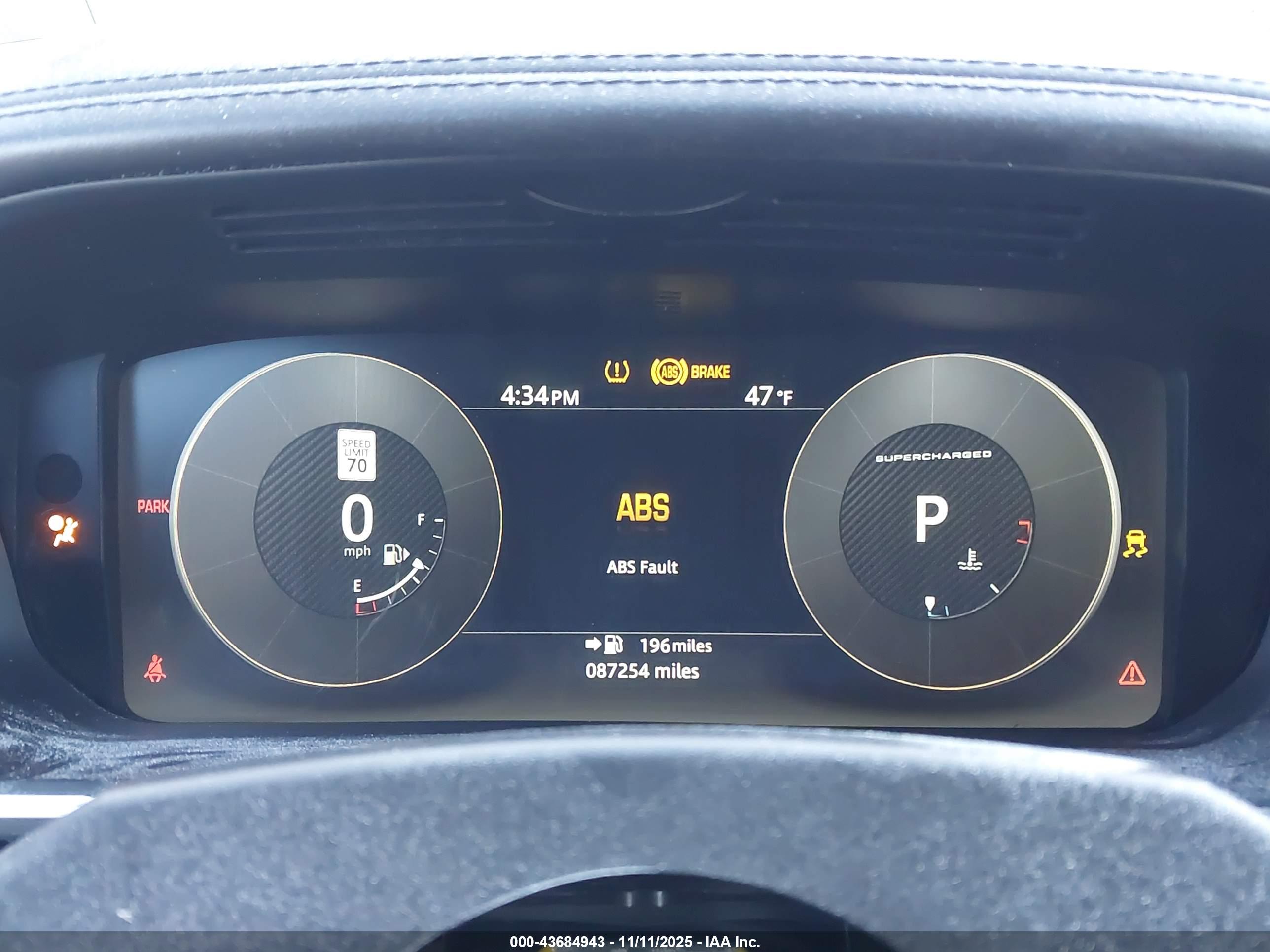 LAND ROVER image 7