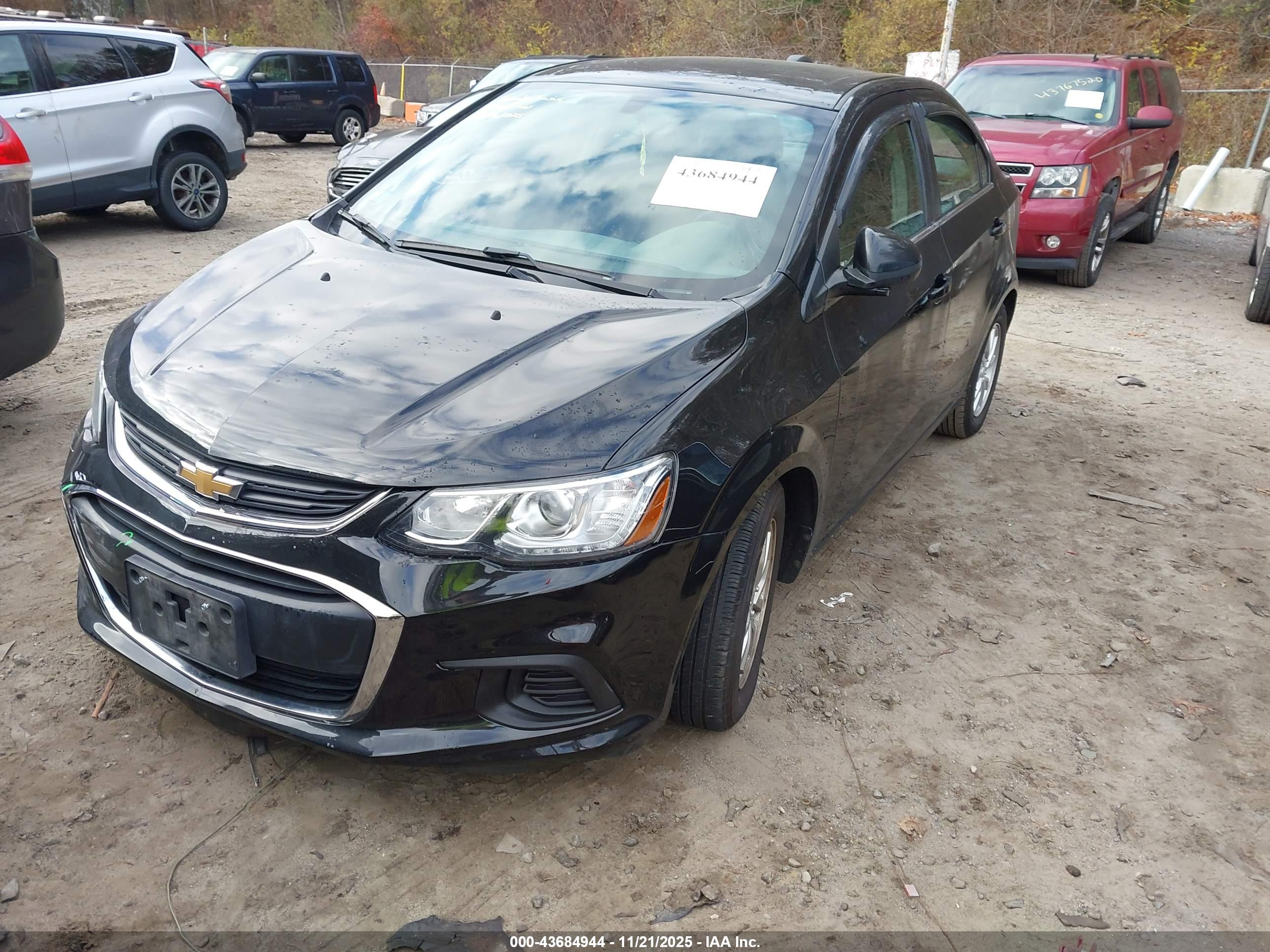 CHEVROLET SONIC image 2