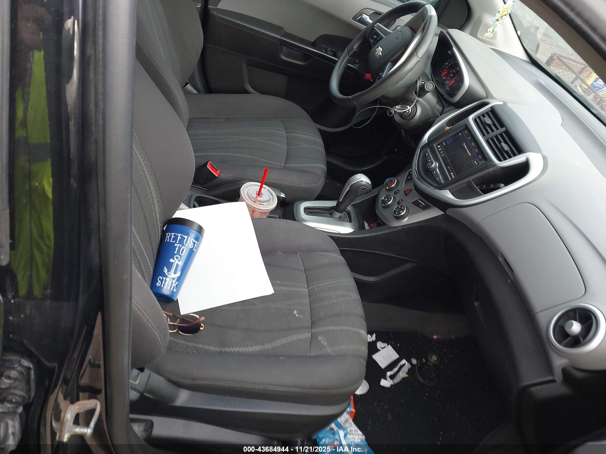 CHEVROLET SONIC image 5
