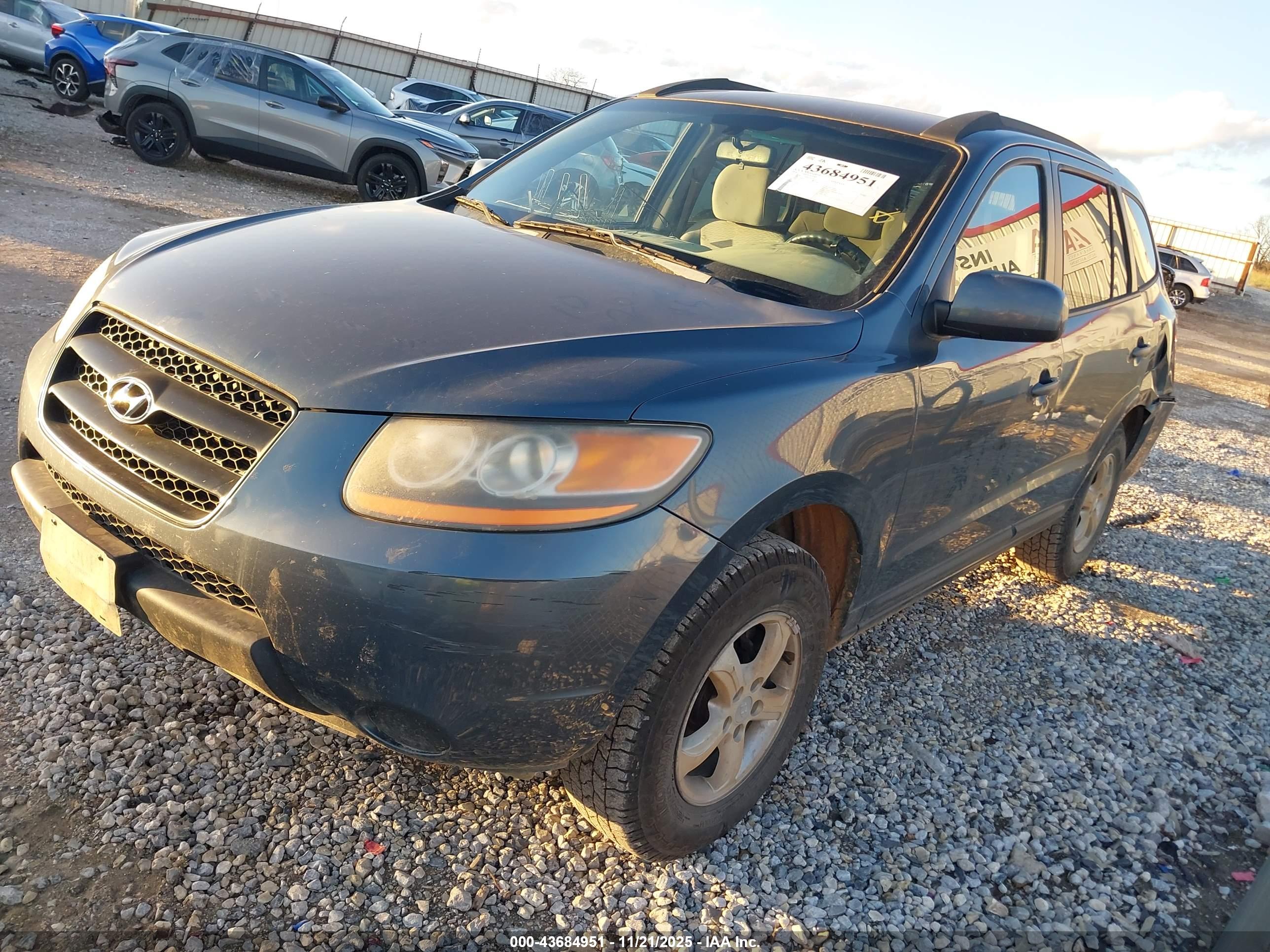 HYUNDAI SANTA image 2