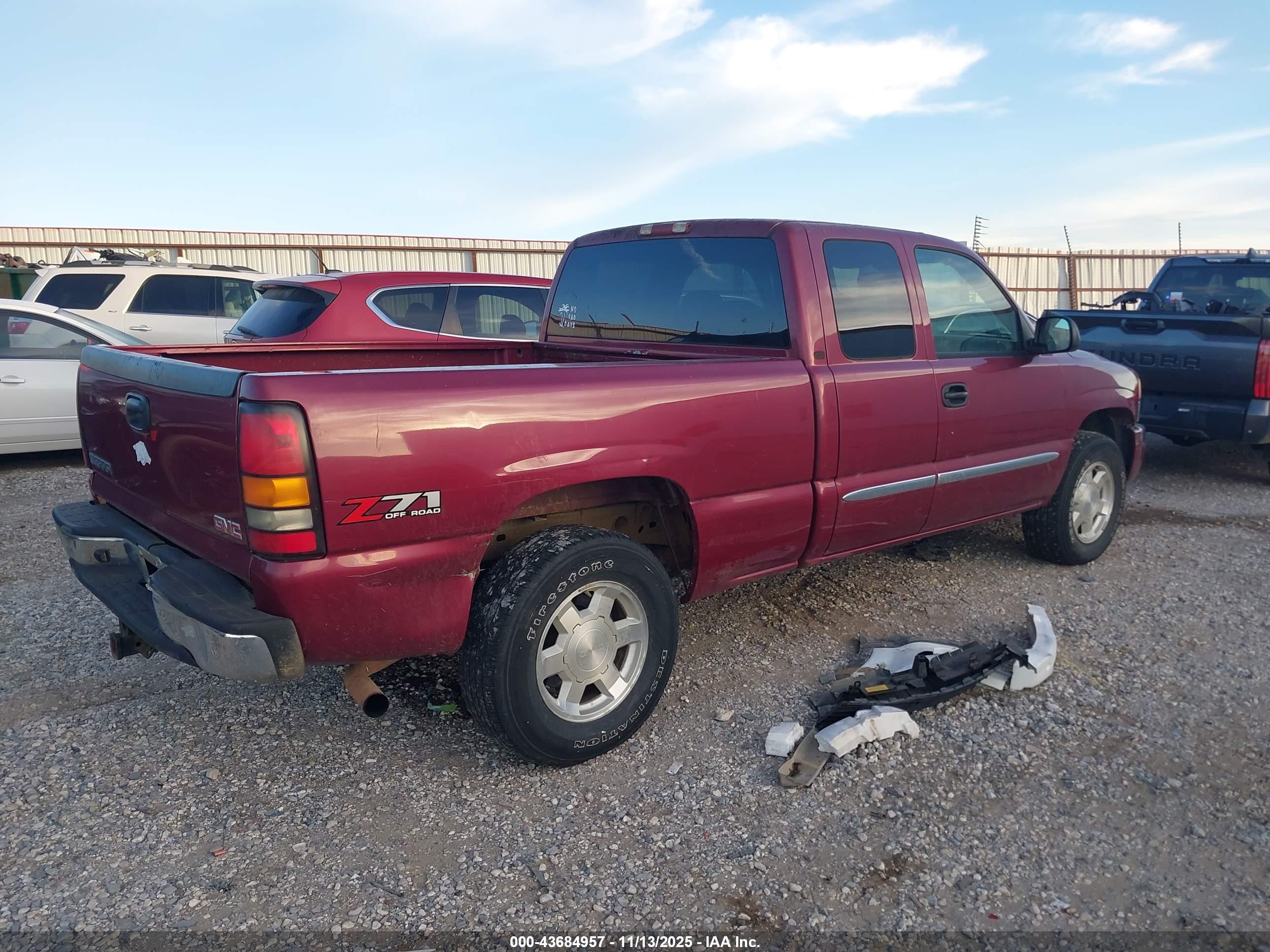 GMC SIERRA image 4