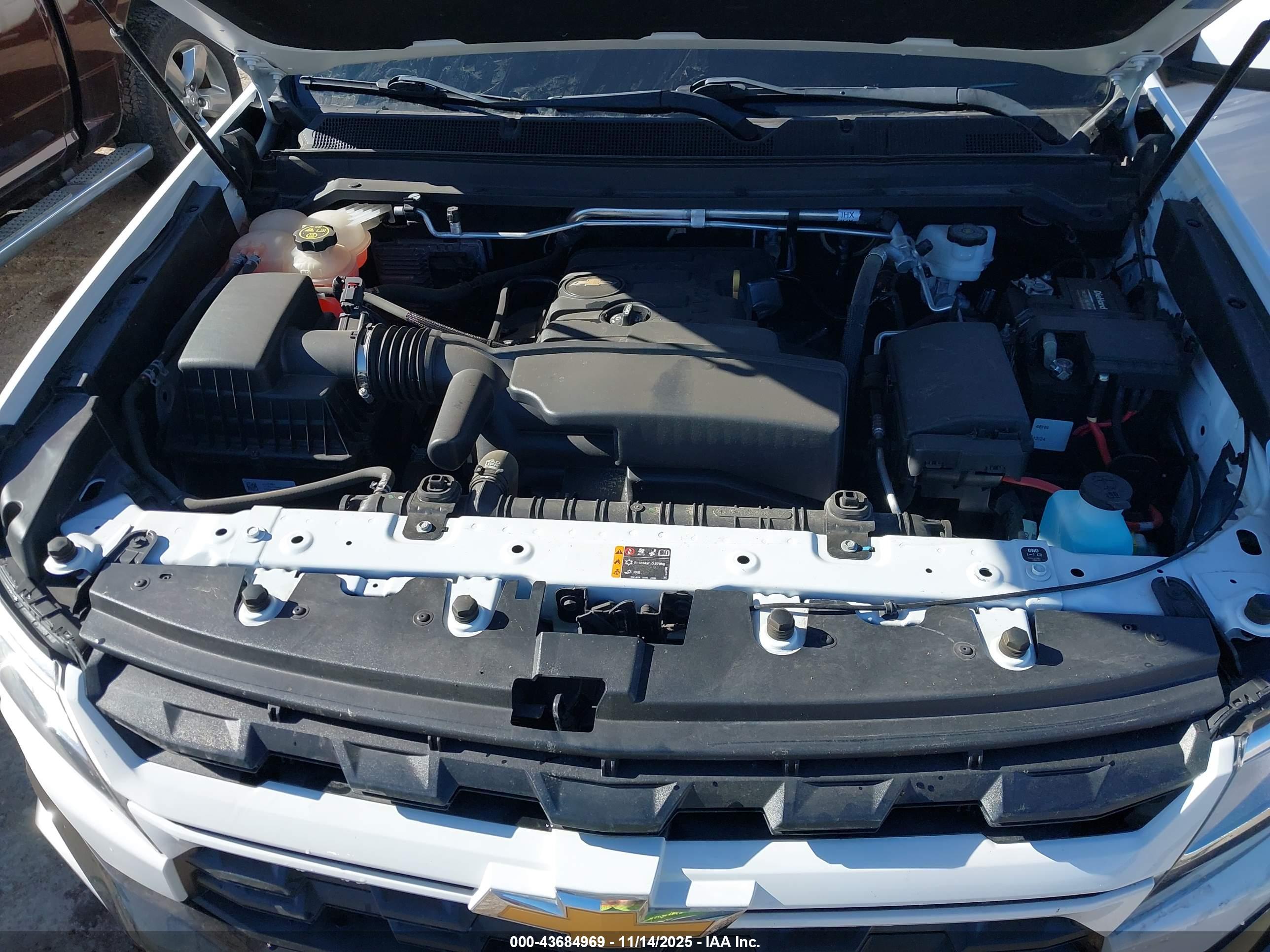 CHEVROLET COLORADO image 10