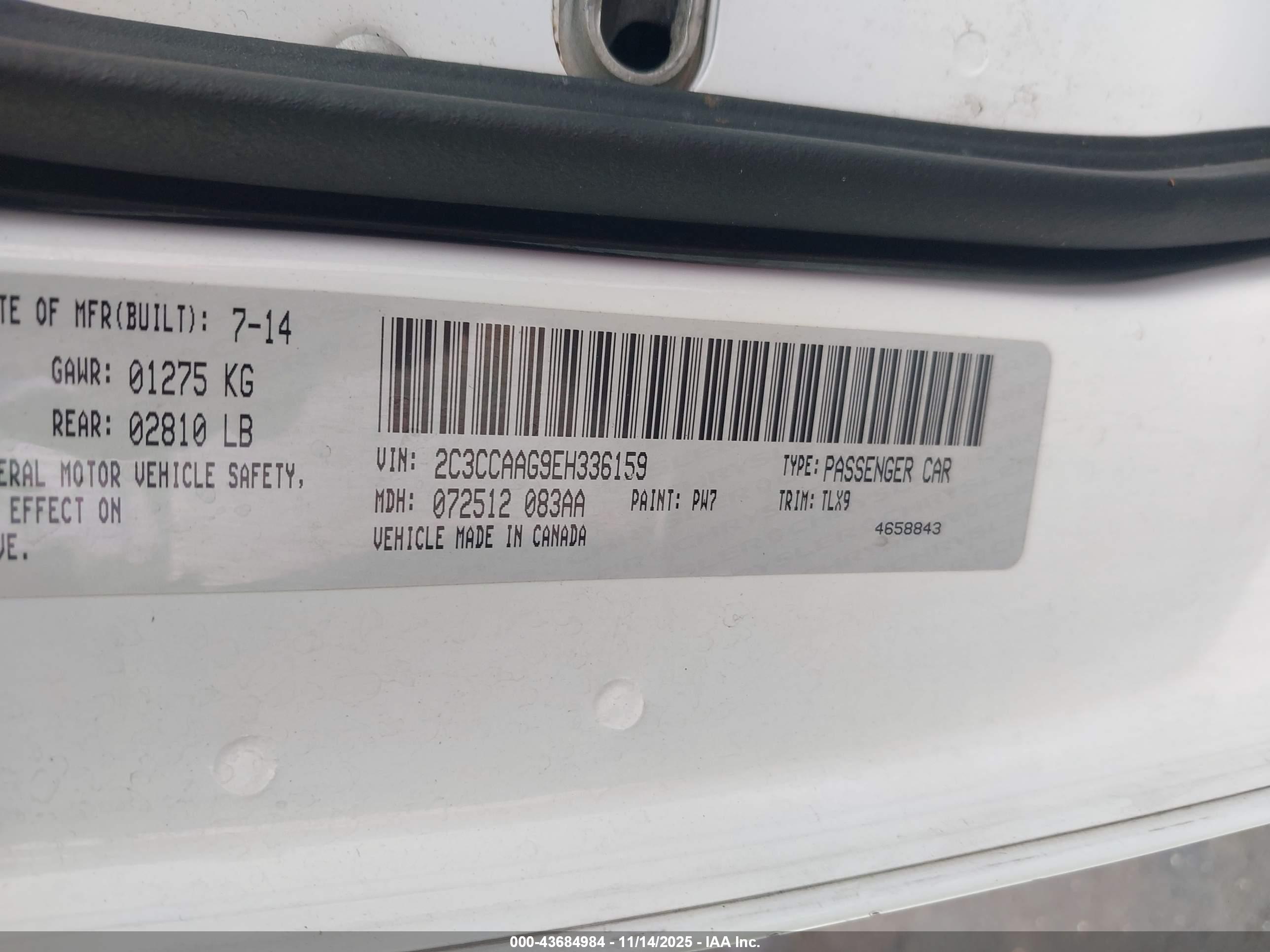 CHRYSLER 300 image 9
