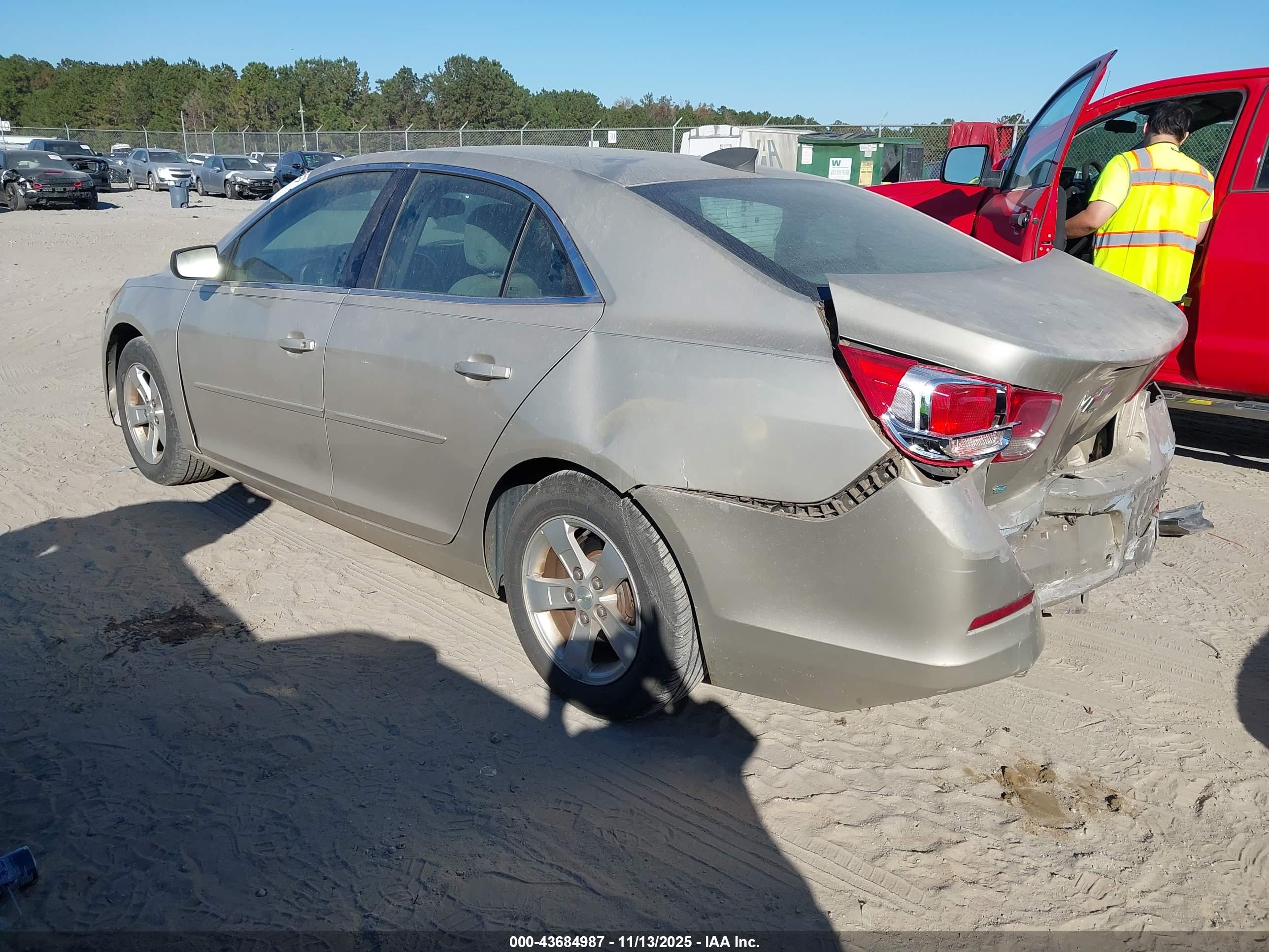 CHEVROLET MALIBU image 3