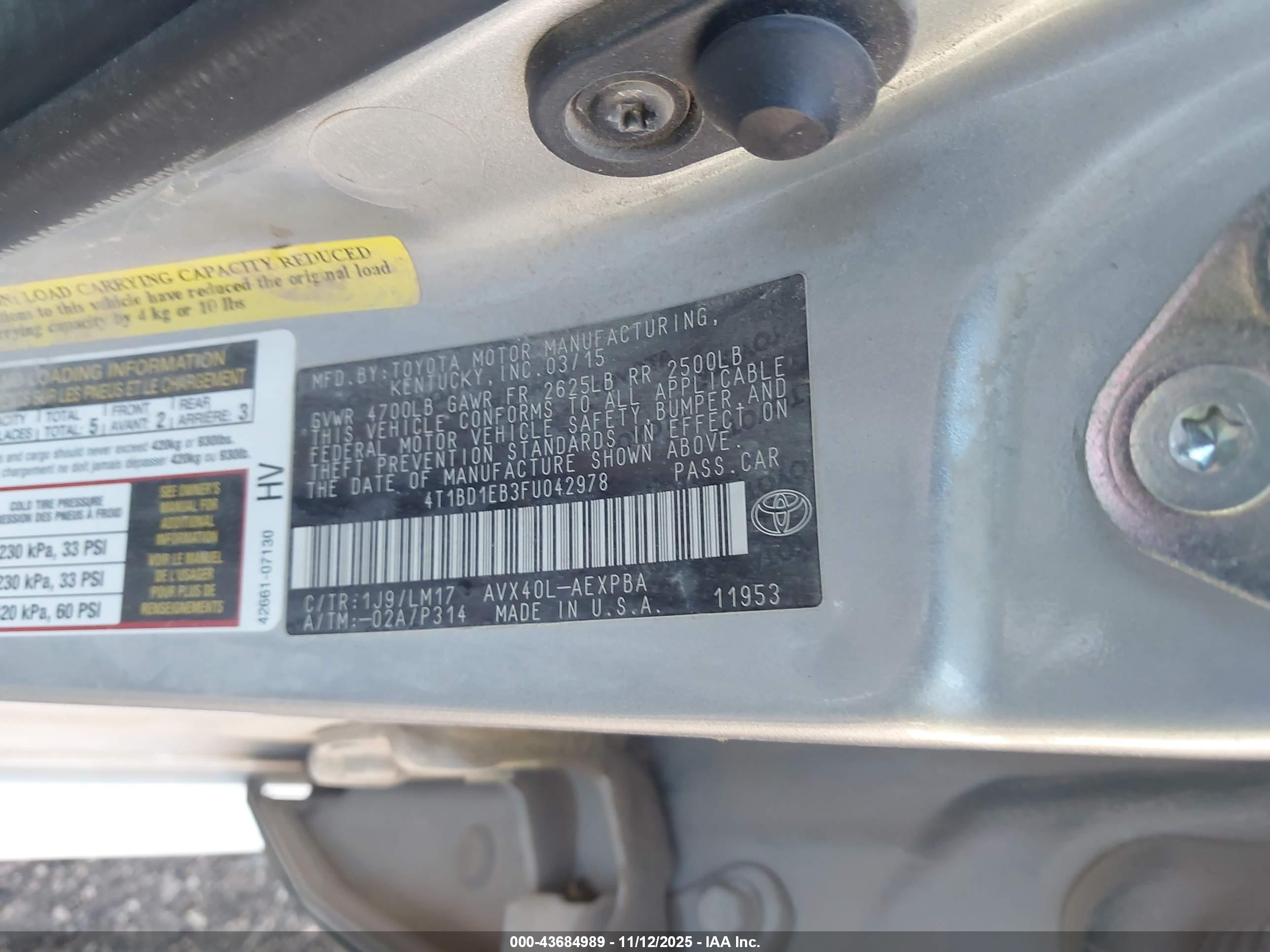 TOYOTA AVALON image 9