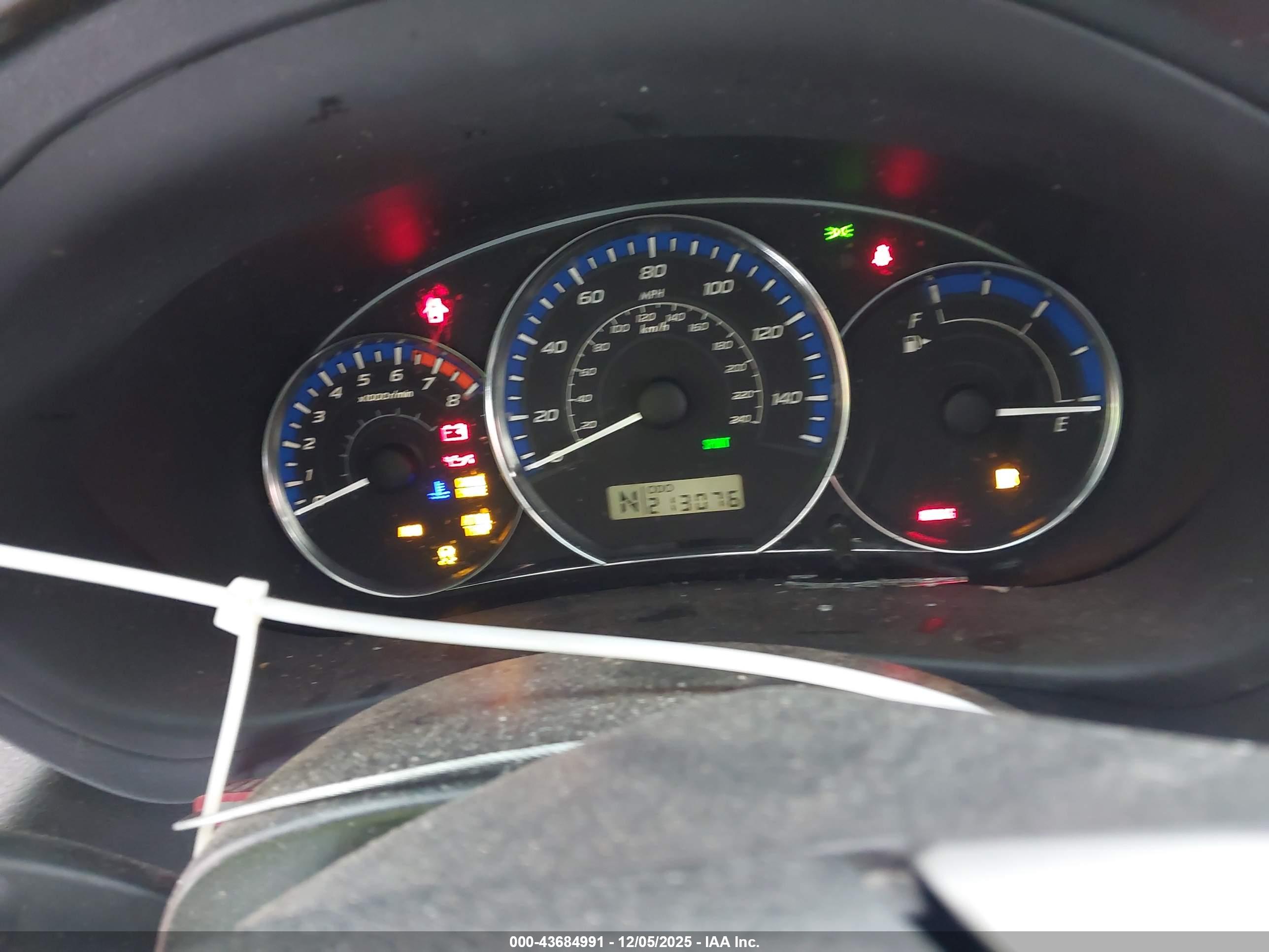 SUBARU FORESTER image 7