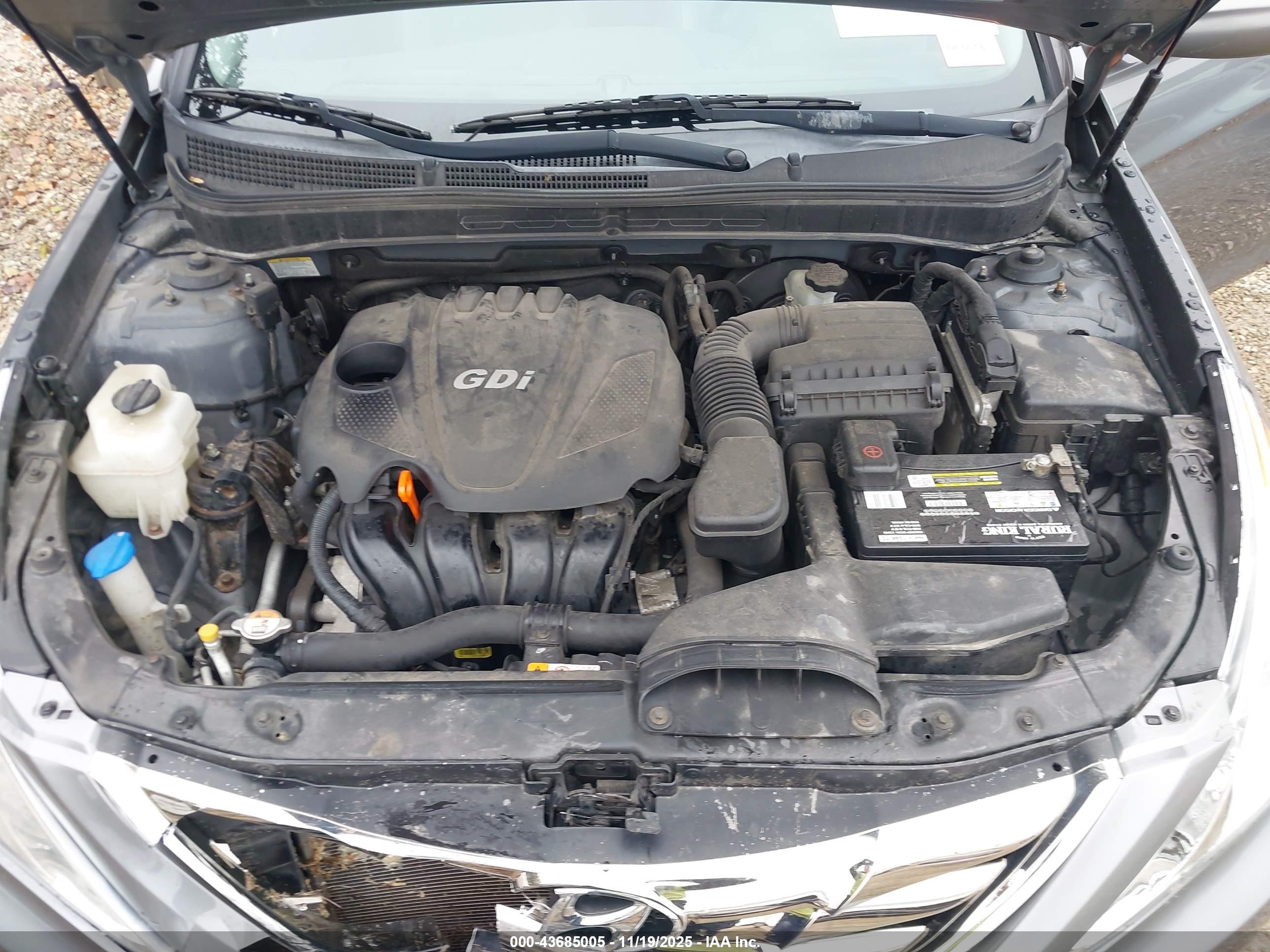 HYUNDAI SONATA image 10