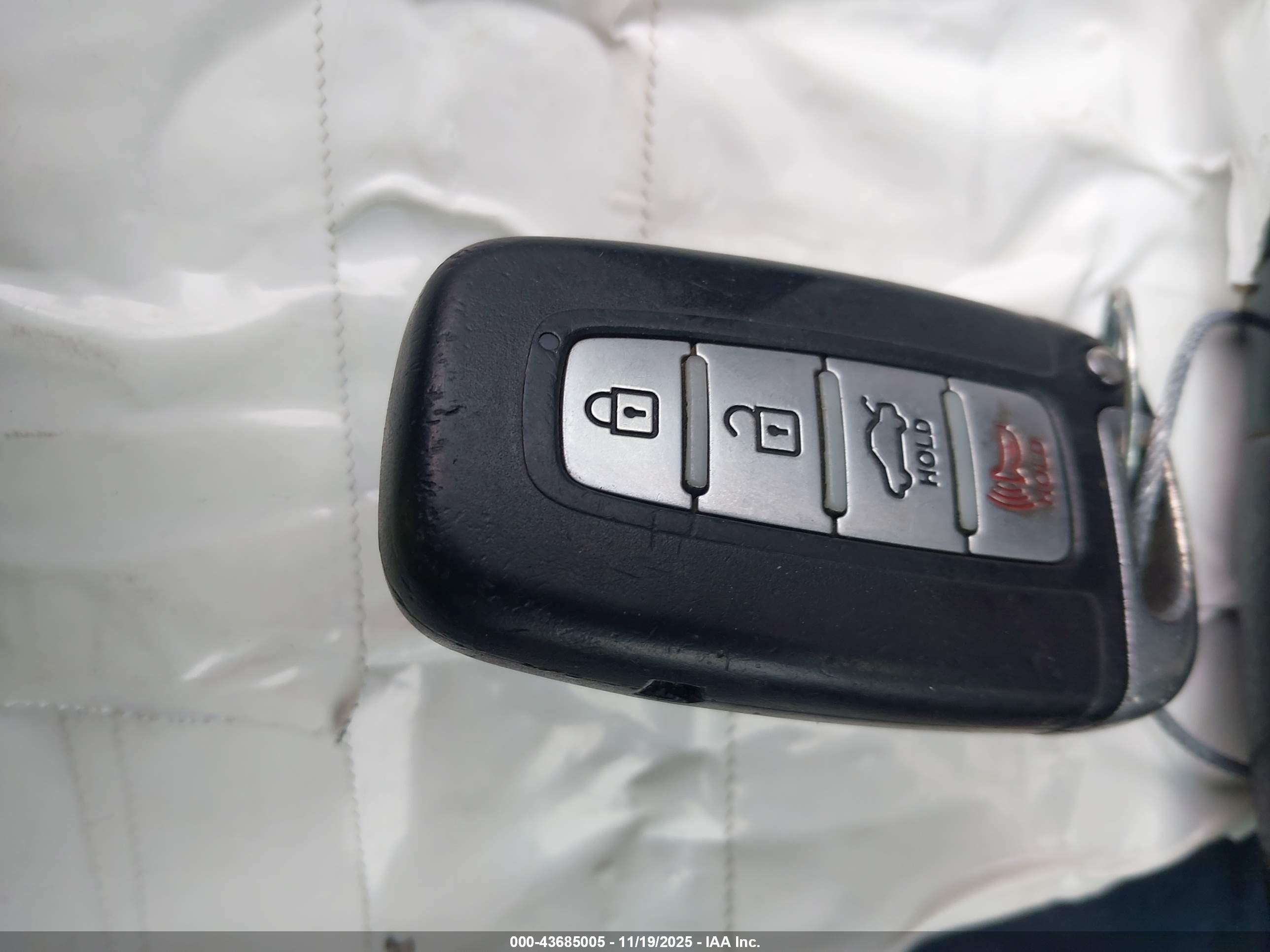 HYUNDAI SONATA image 11