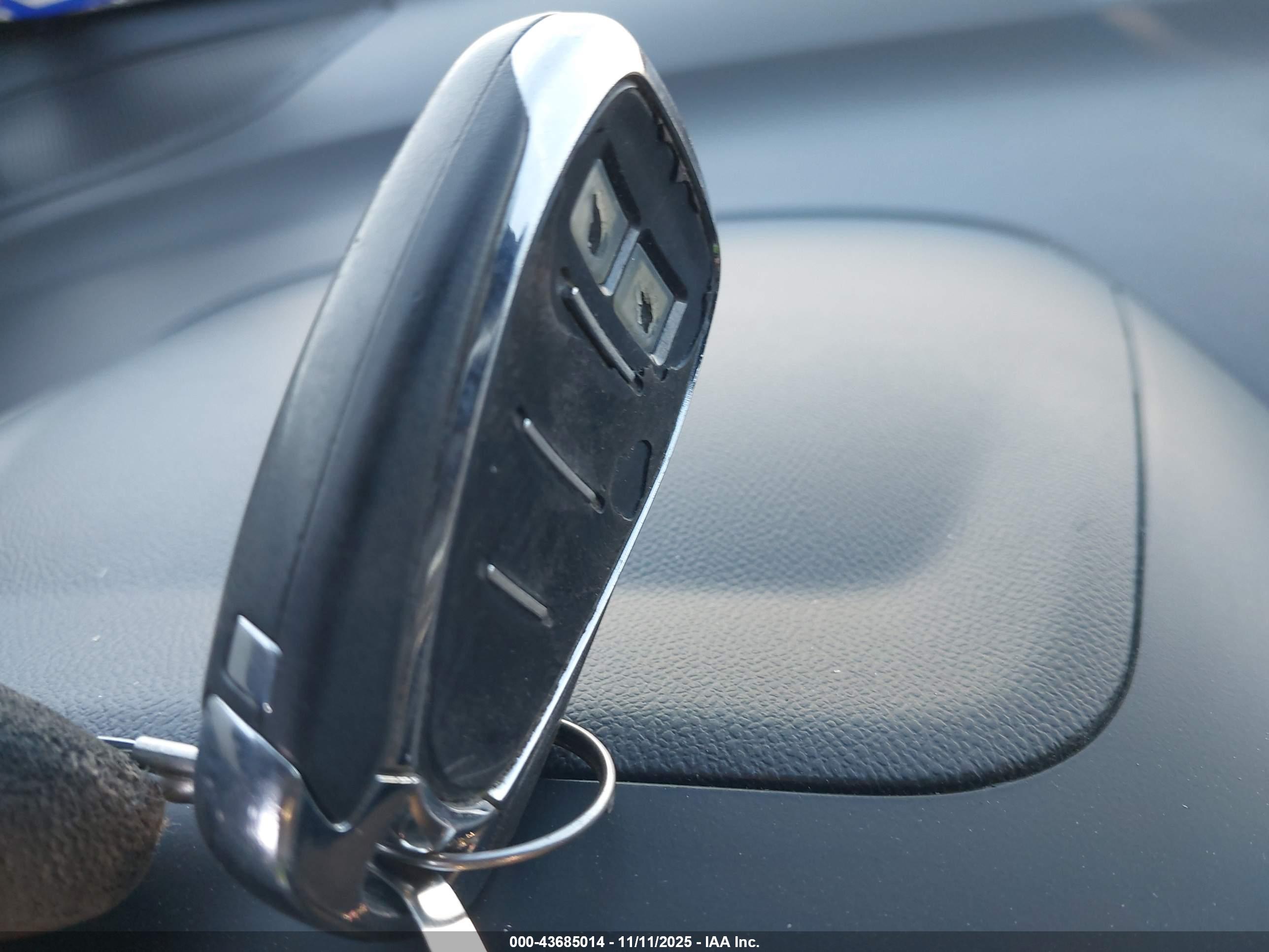 CHEVROLET EQUINOX image 11