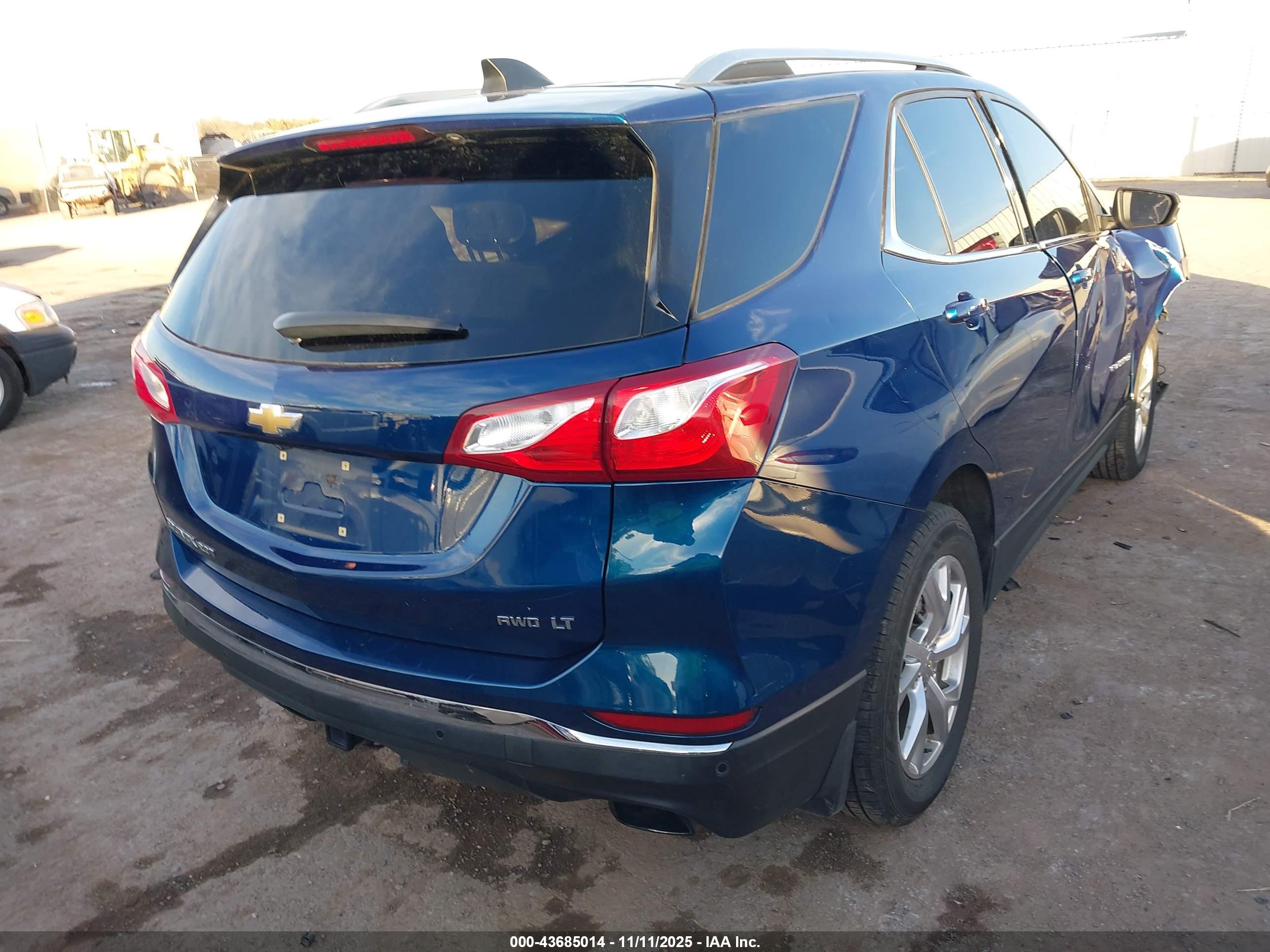 CHEVROLET EQUINOX image 4