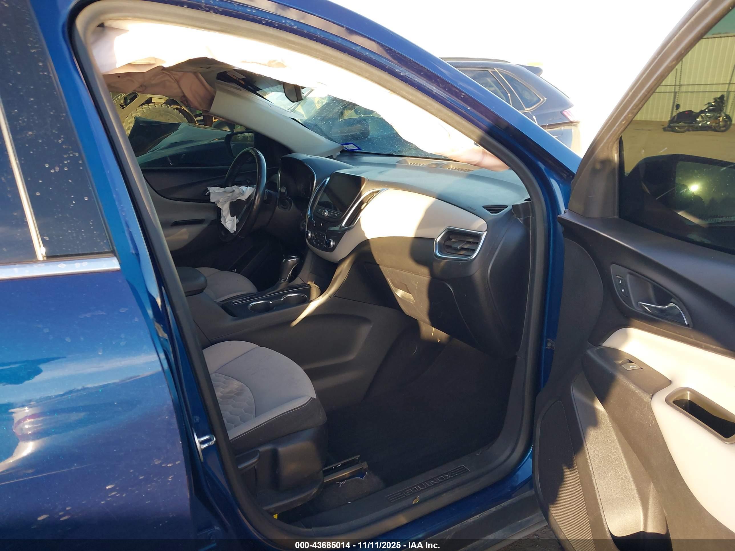 CHEVROLET EQUINOX image 5