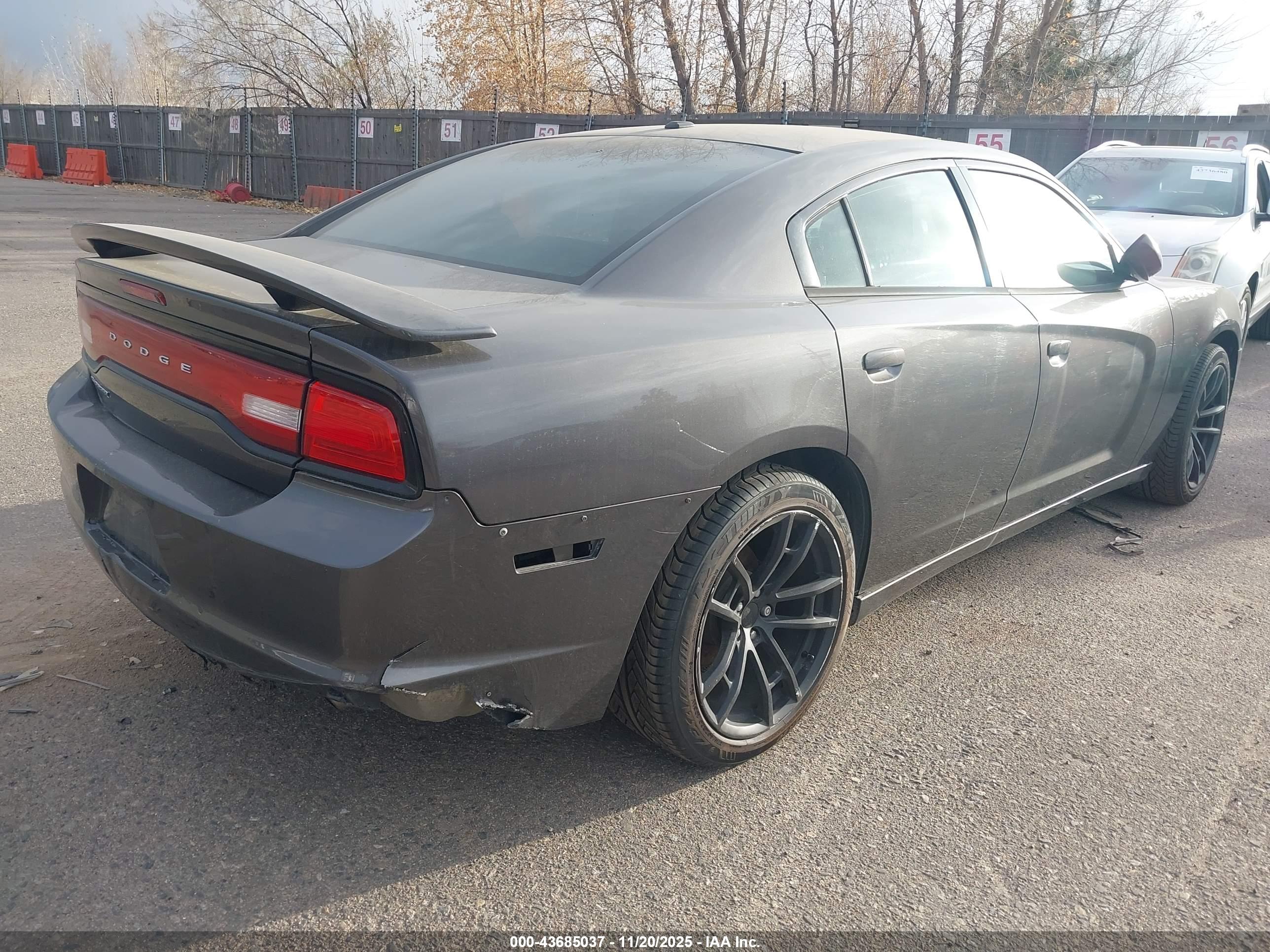 DODGE CHARGER image 4