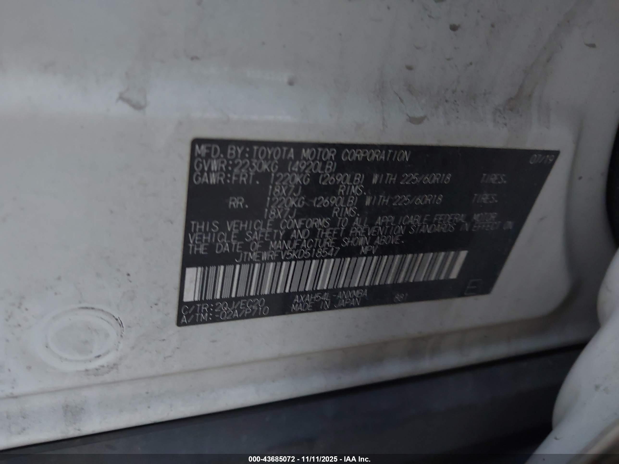 TOYOTA RAV4 image 9