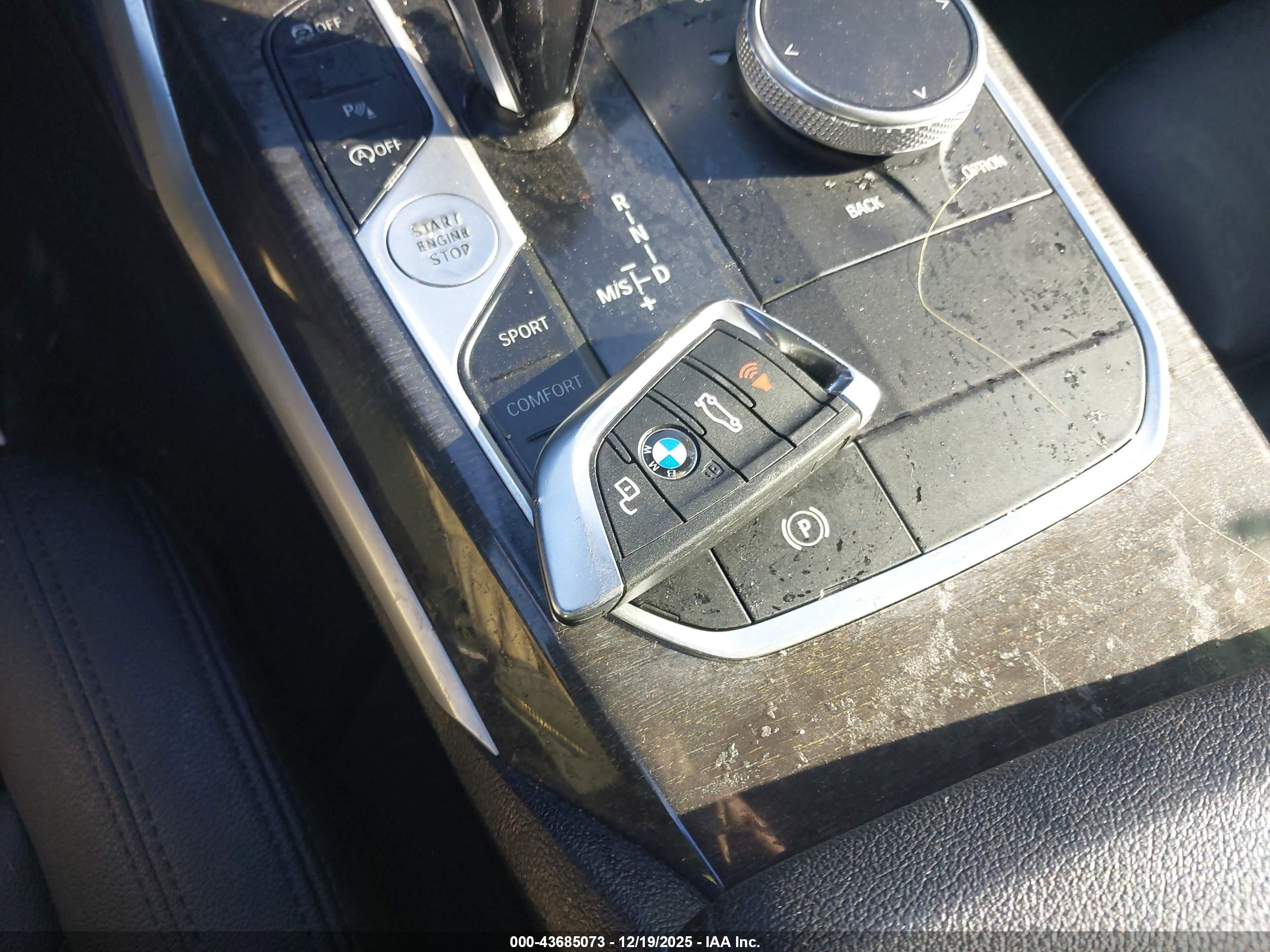 BMW 330I image 11