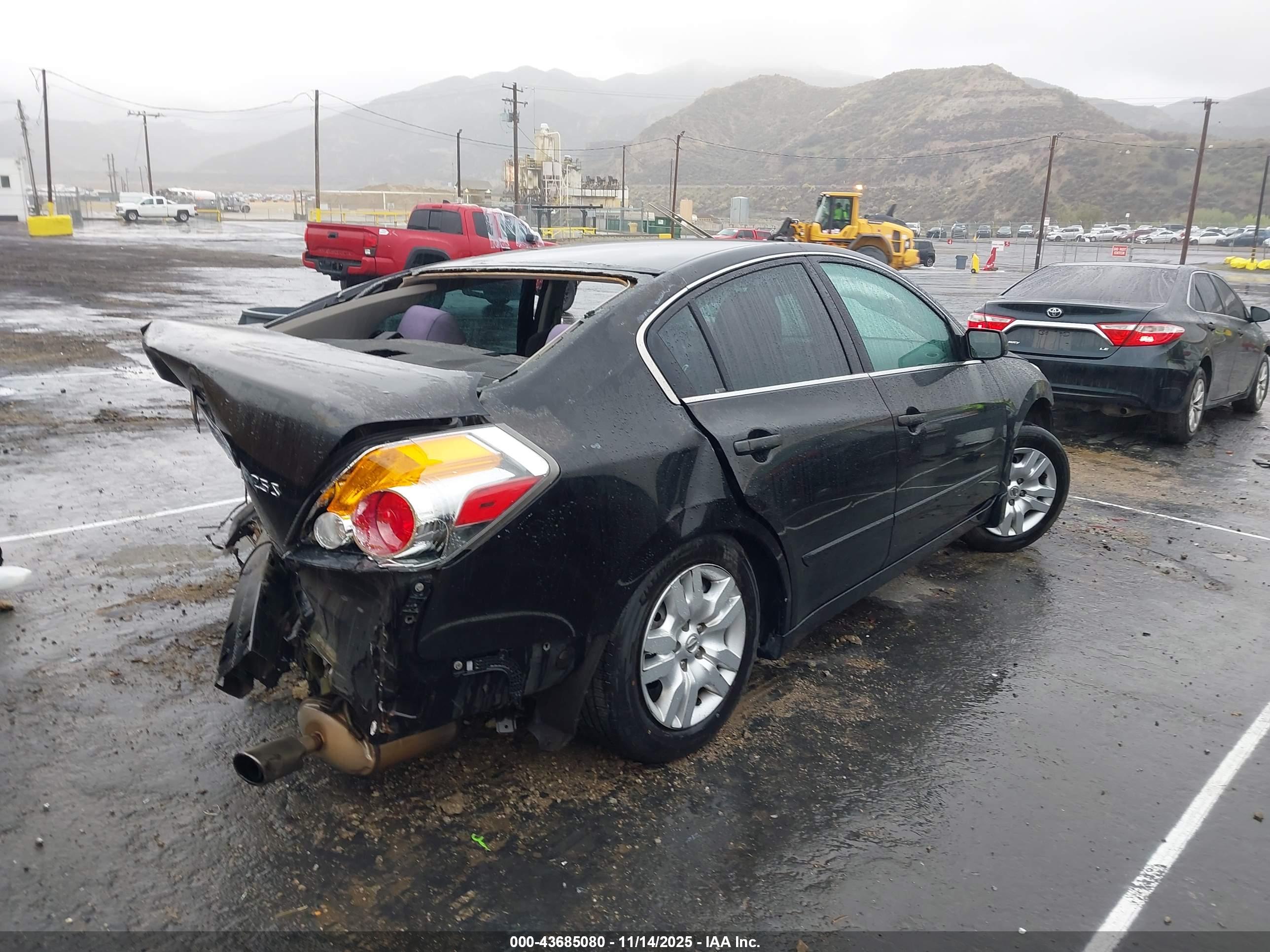NISSAN ALTIMA image 4