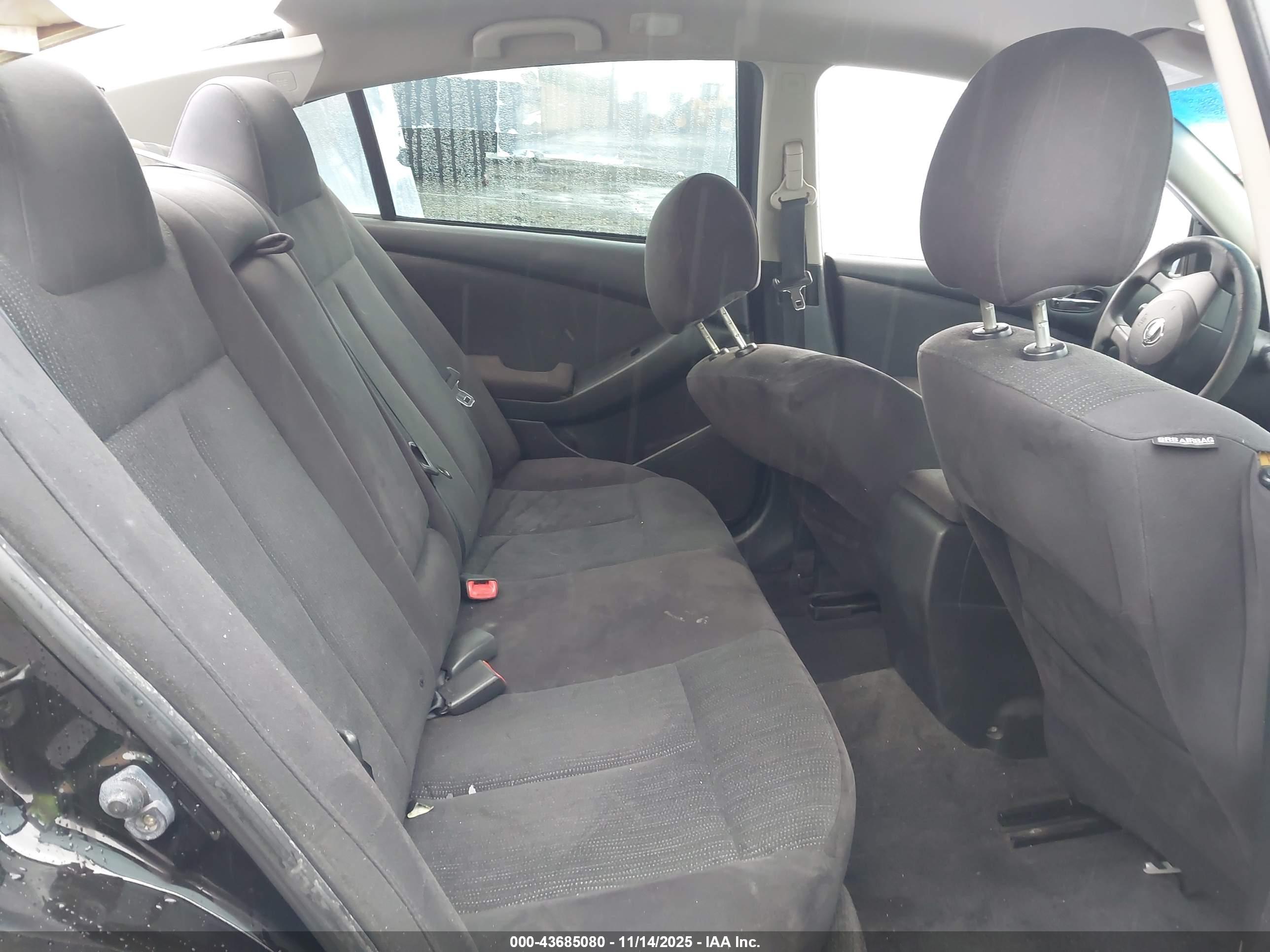 NISSAN ALTIMA image 8