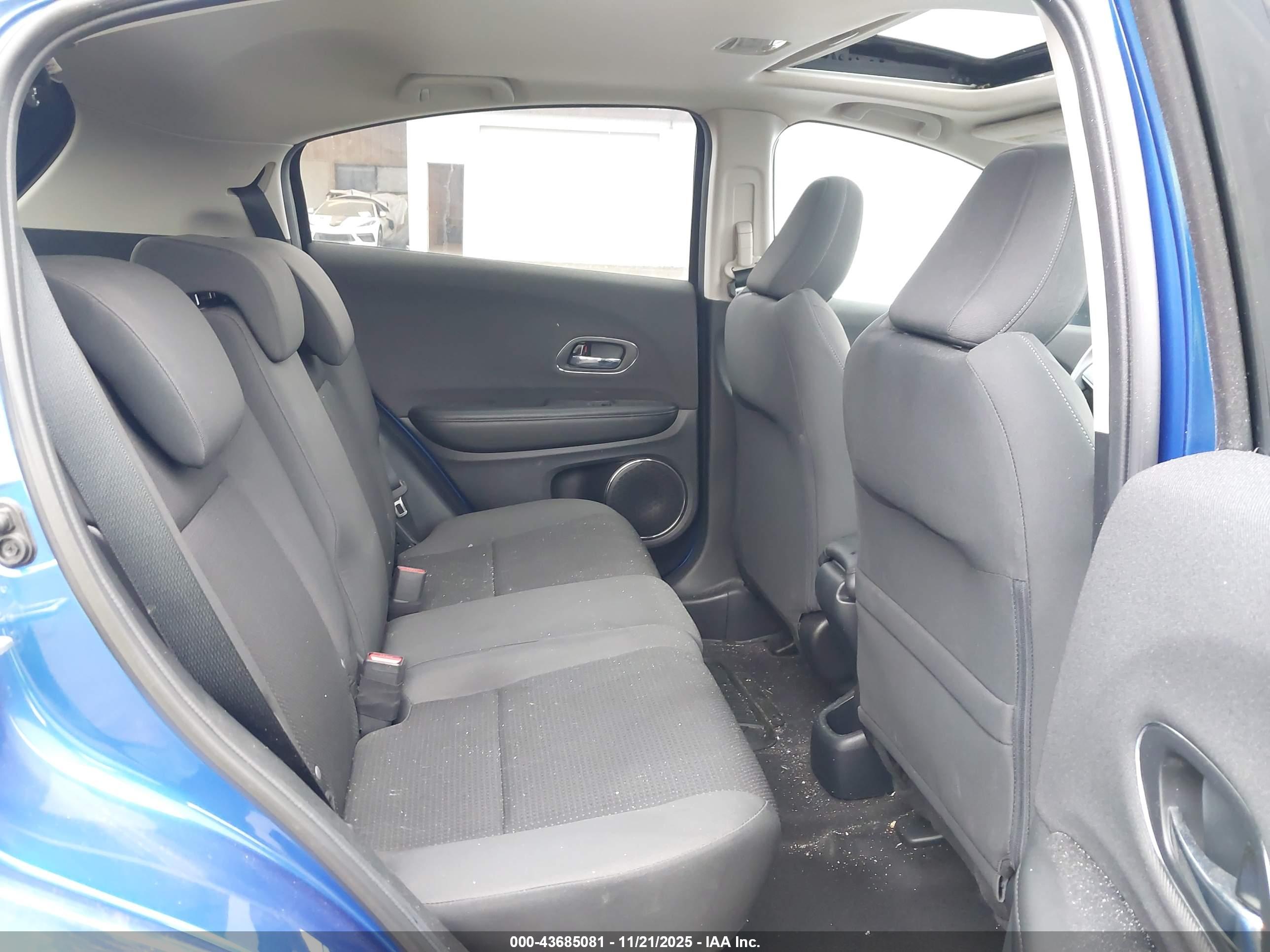 HONDA HR-V image 8