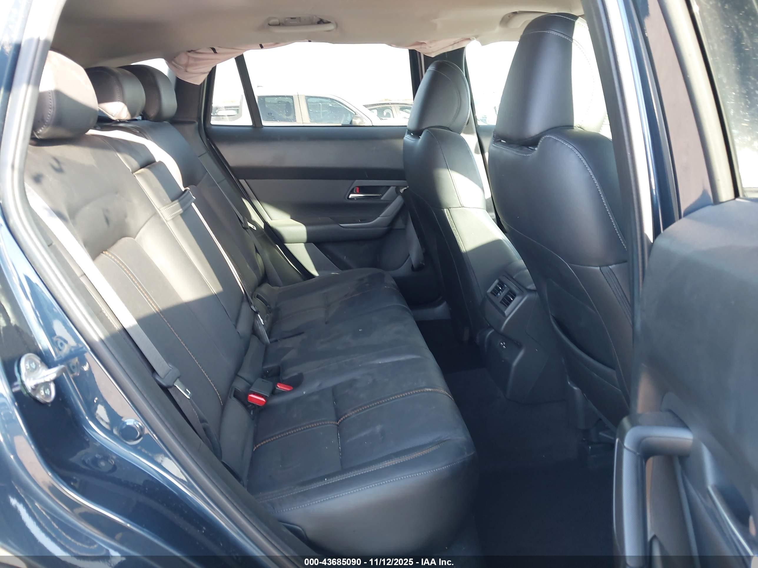 MAZDA CX-50 image 8