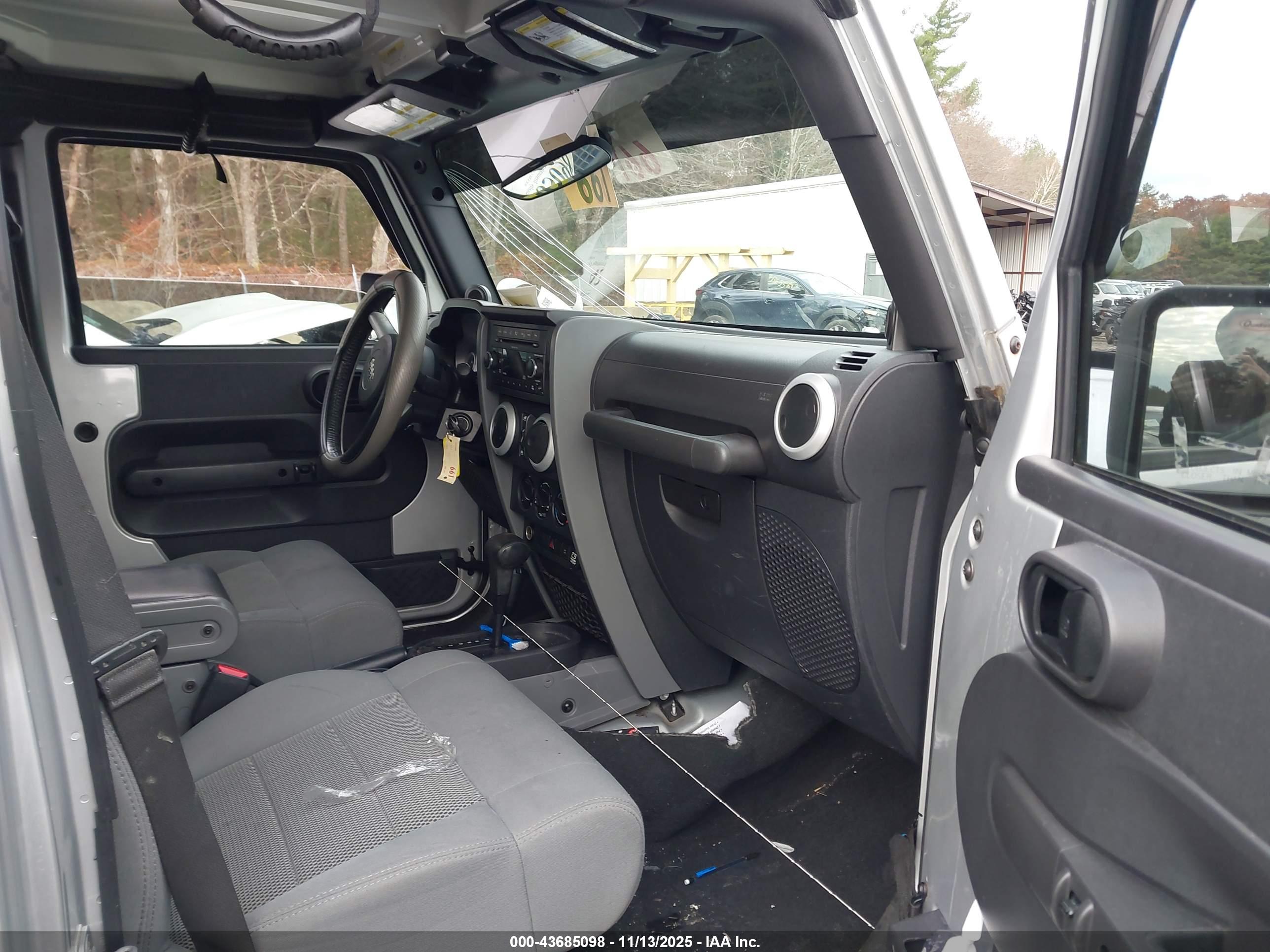JEEP WRANGLER image 5