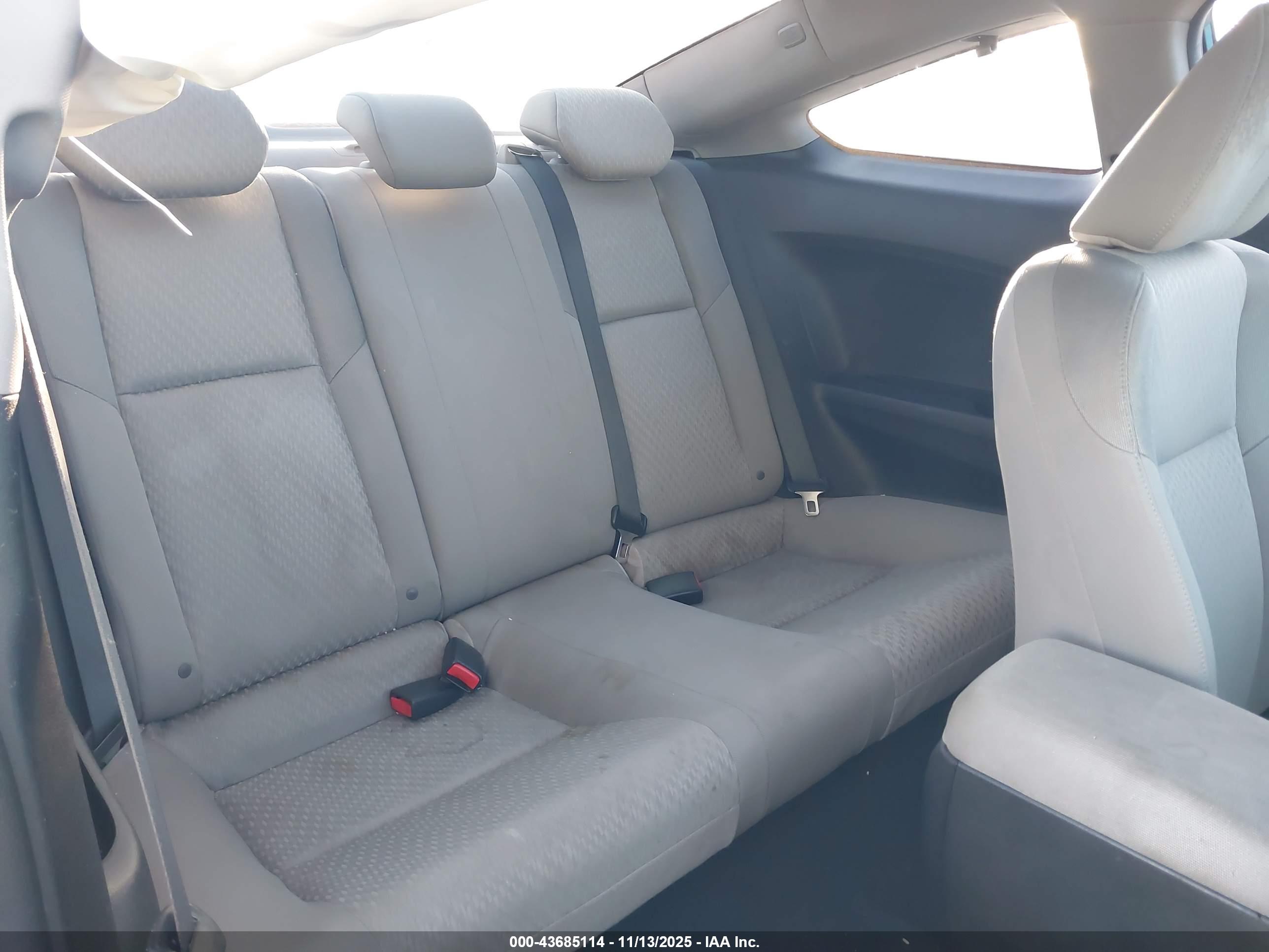 HONDA CIVIC image 8