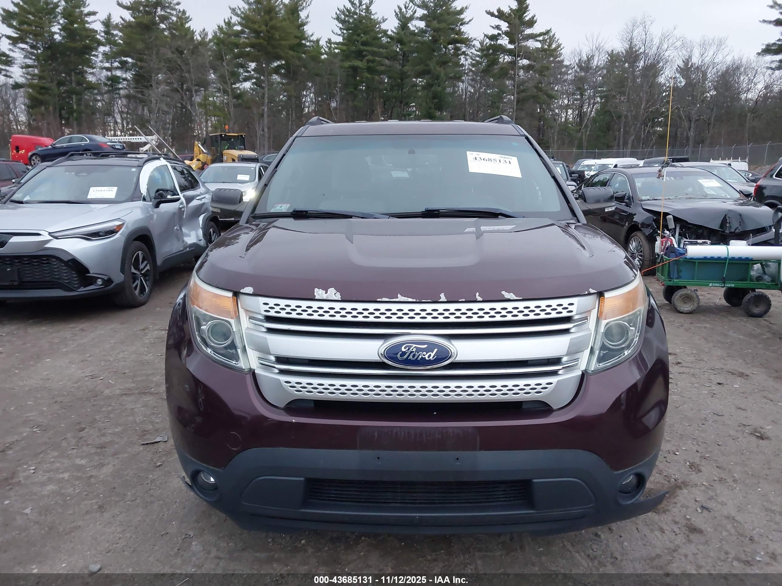 FORD EXPLORER image 6