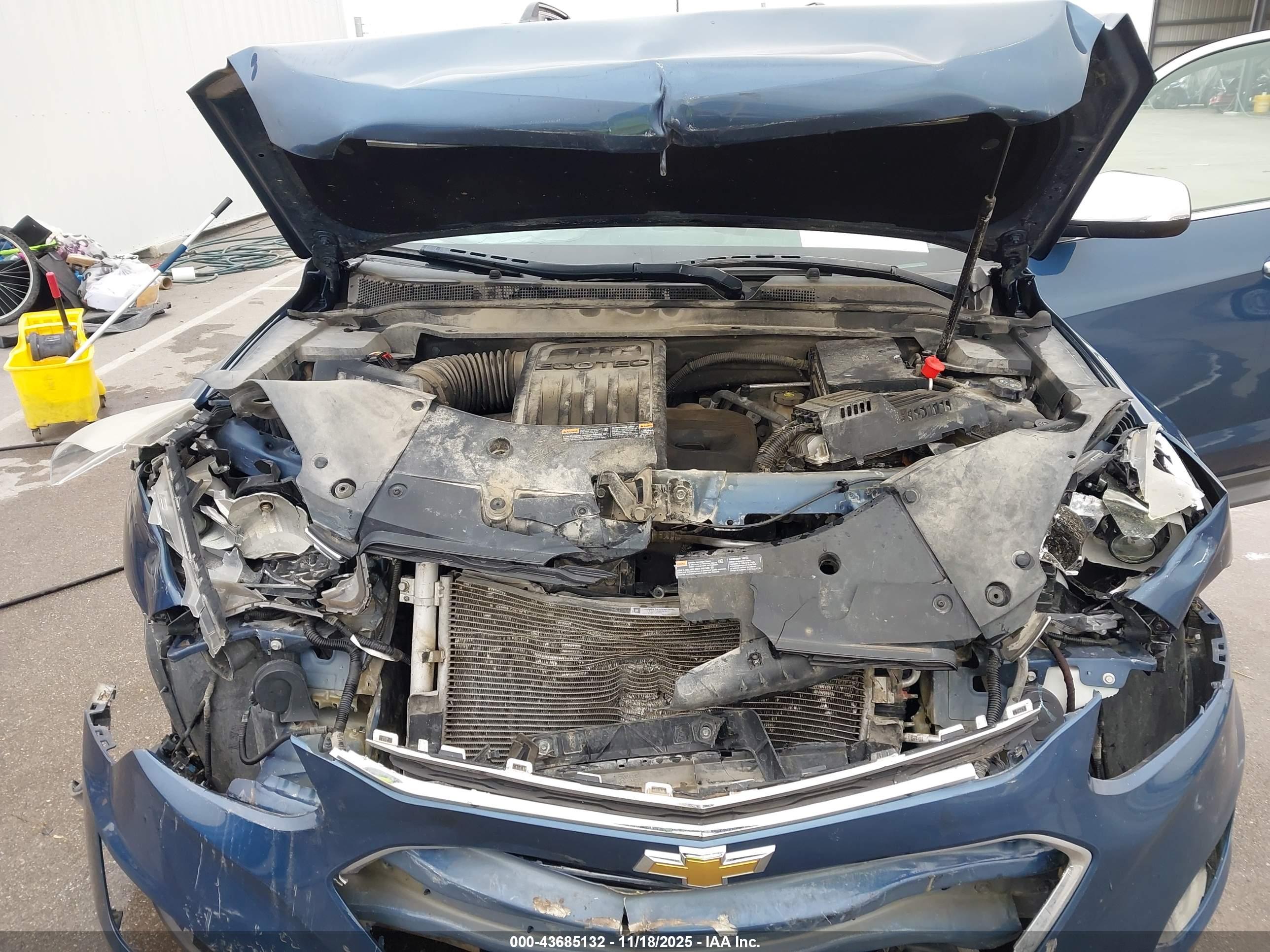 CHEVROLET EQUINOX image 10