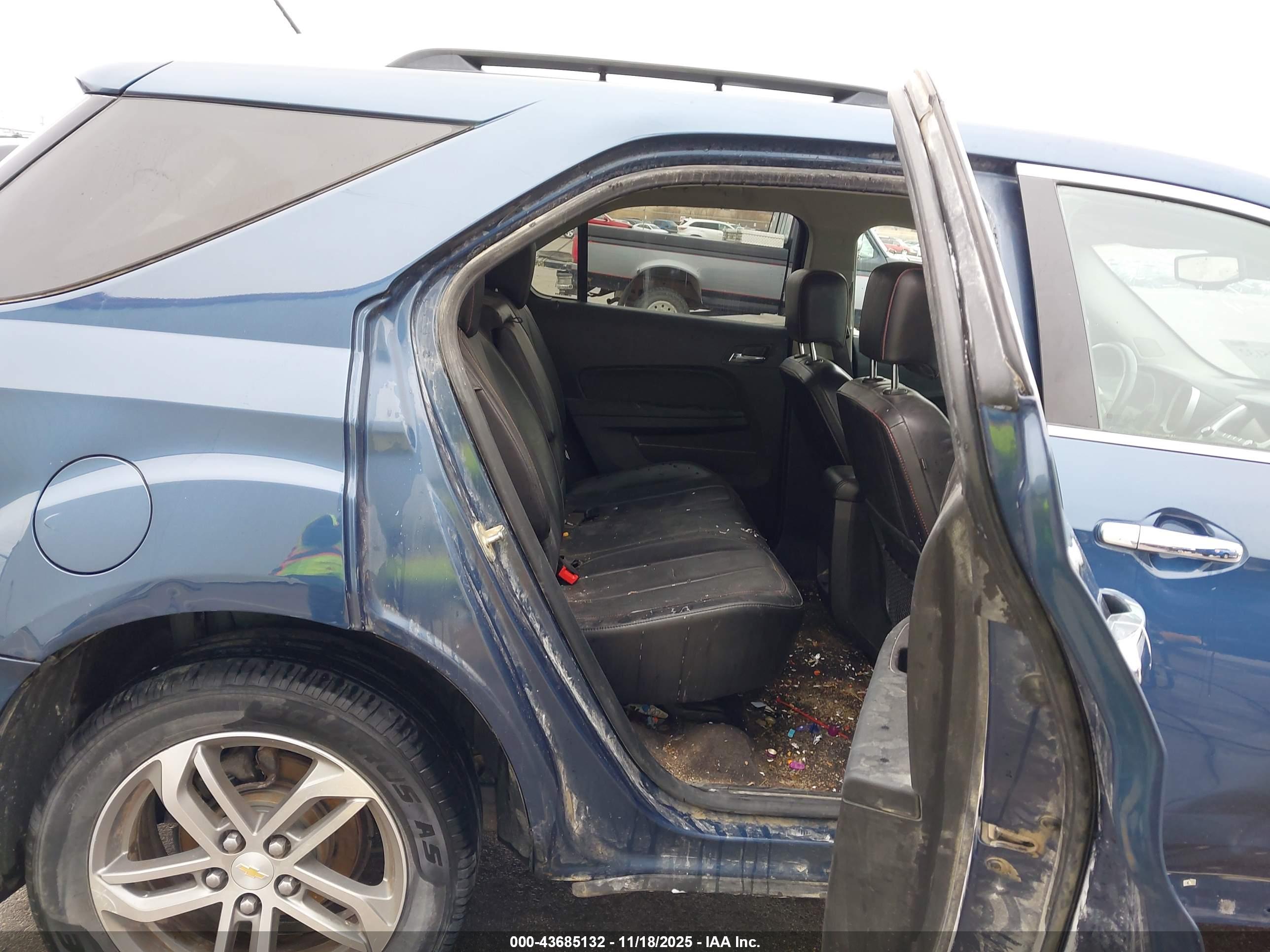 CHEVROLET EQUINOX image 8