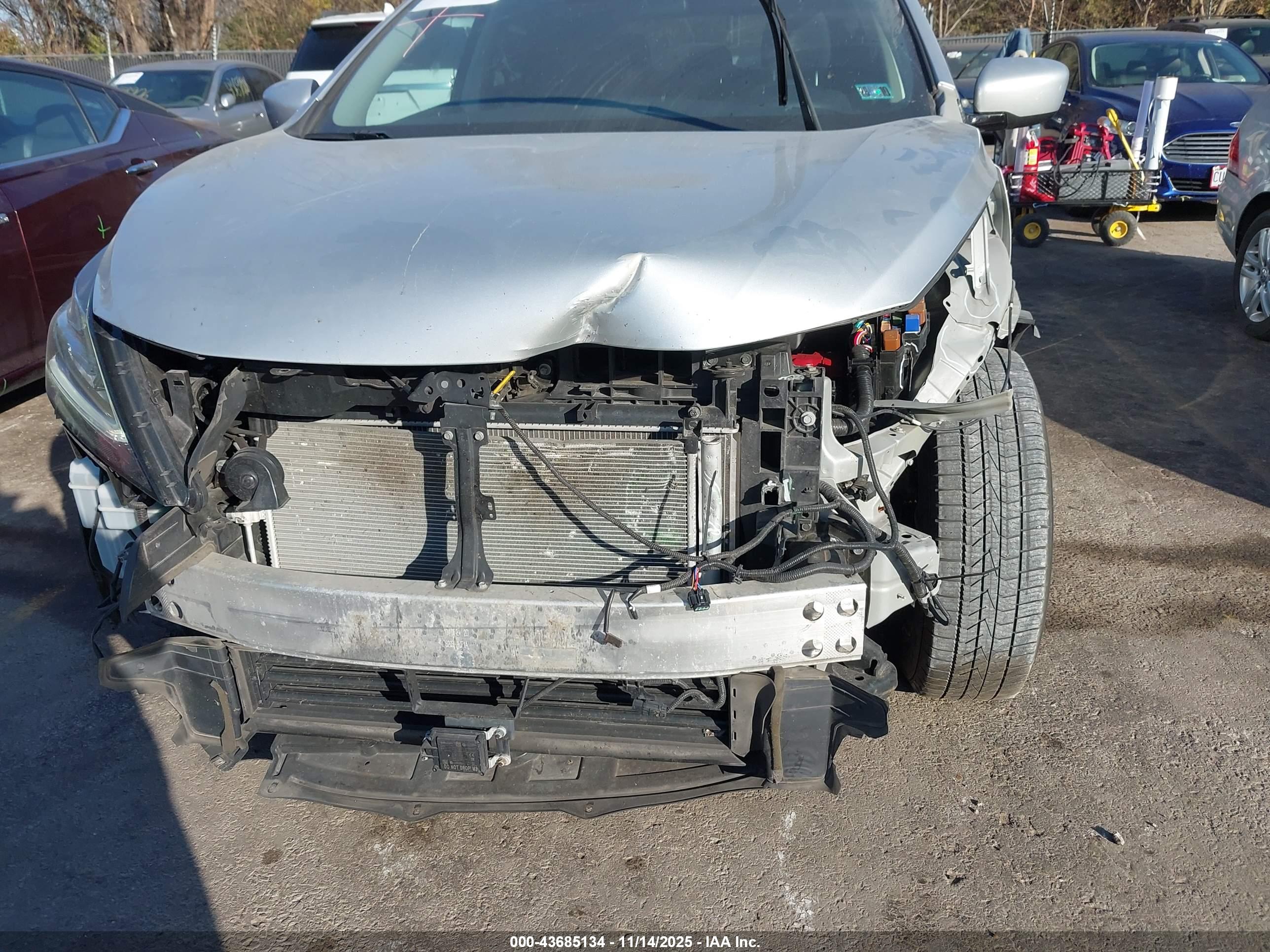 NISSAN MURANO image 6