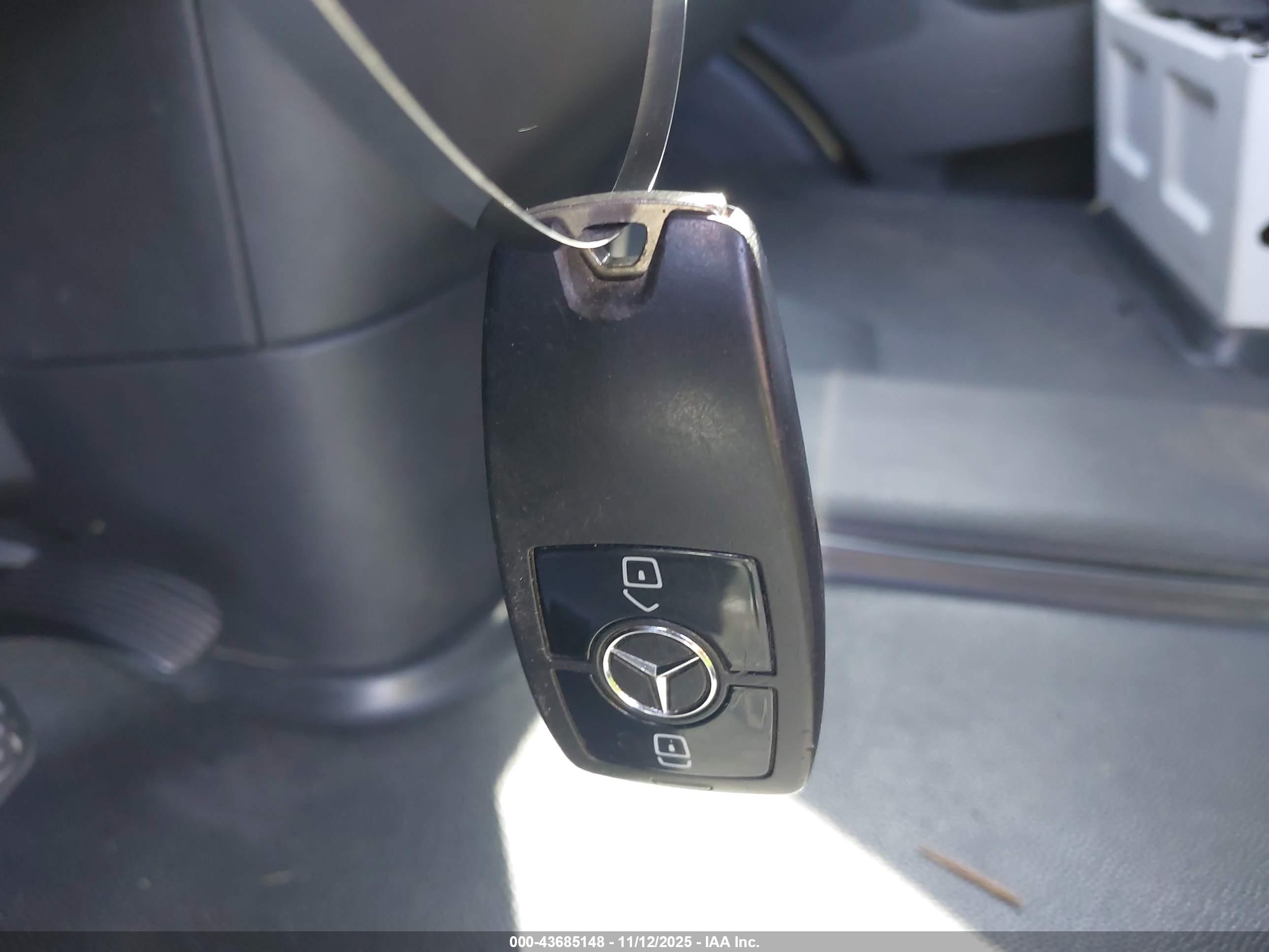 MERCEDES-BENZ SPRINTER image 11