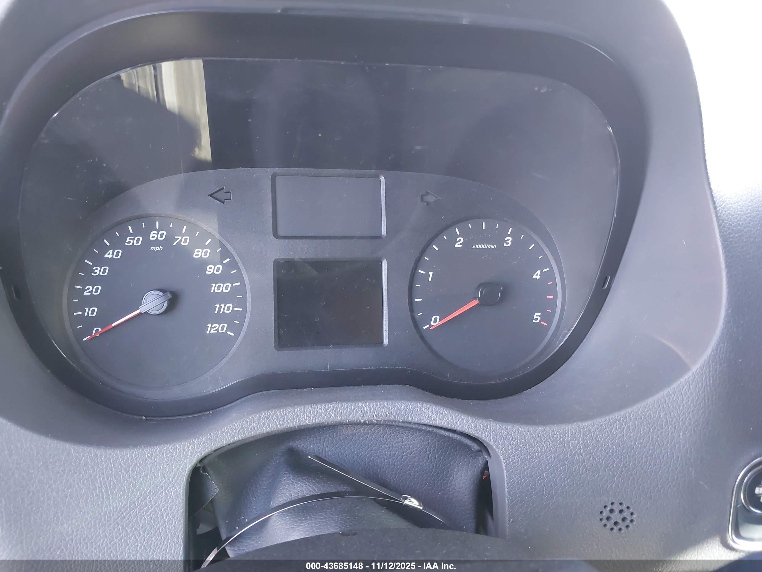 MERCEDES-BENZ SPRINTER image 7