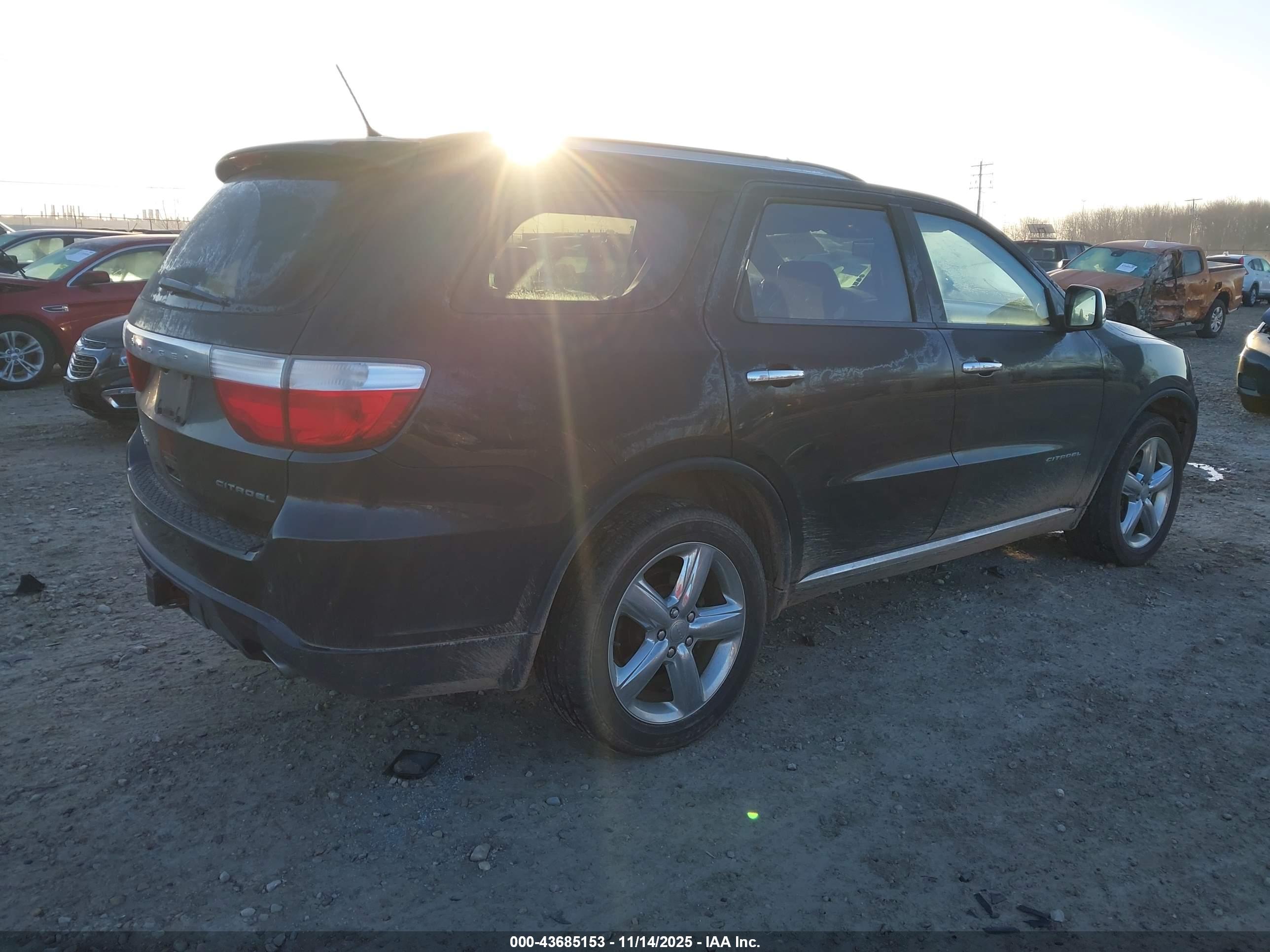 DODGE DURANGO image 4