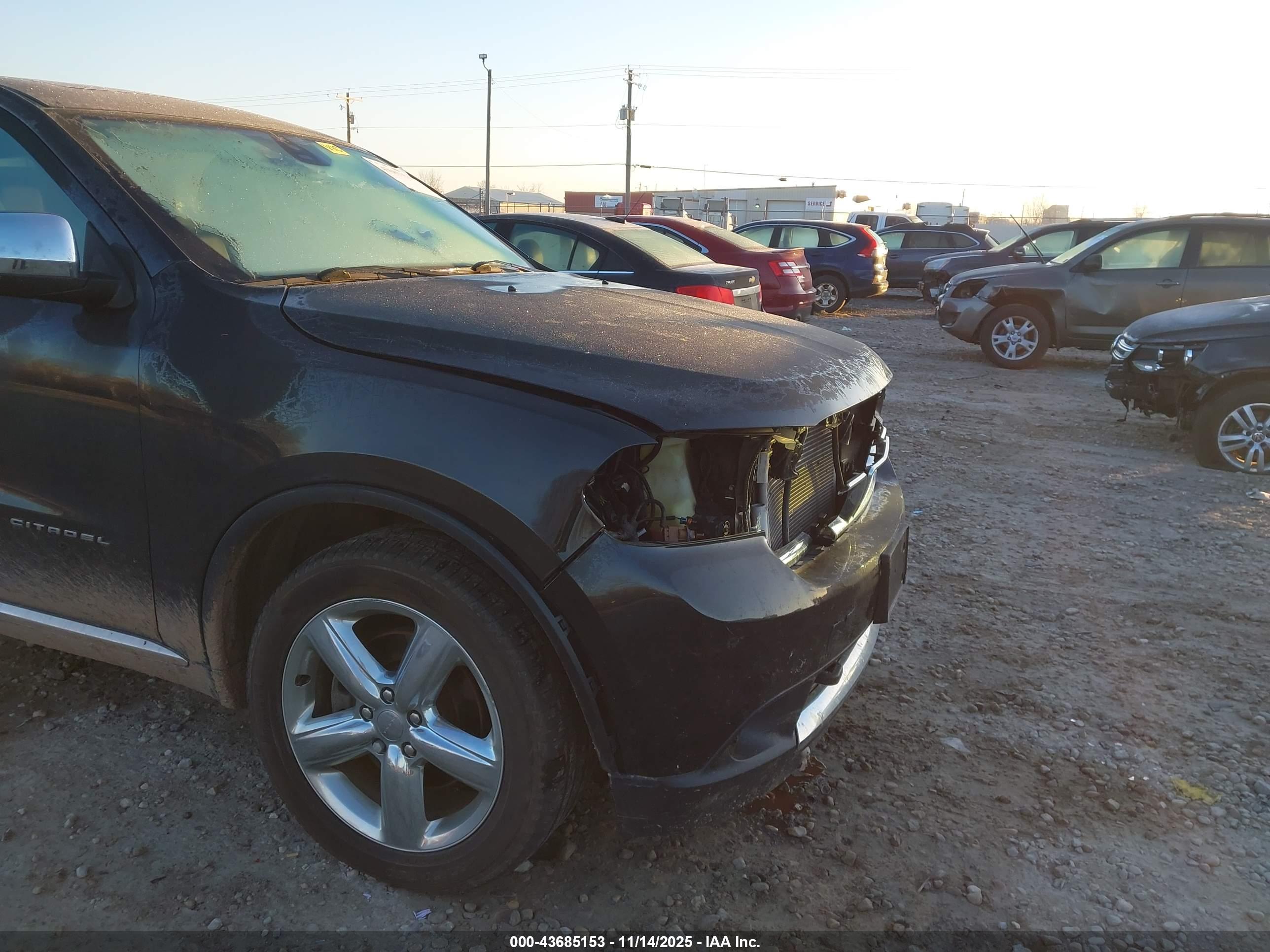 DODGE DURANGO image 6