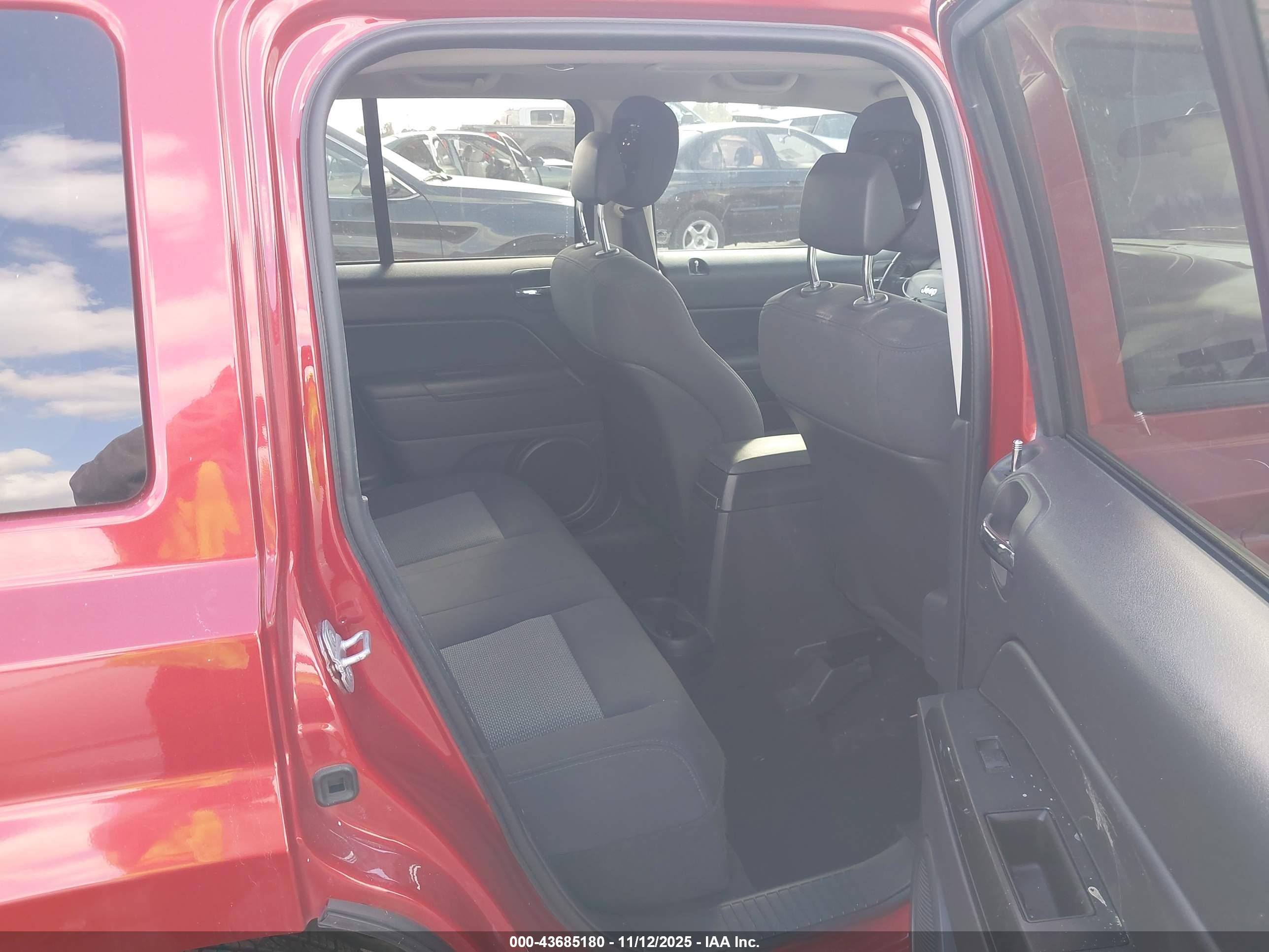 JEEP PATRIOT image 8