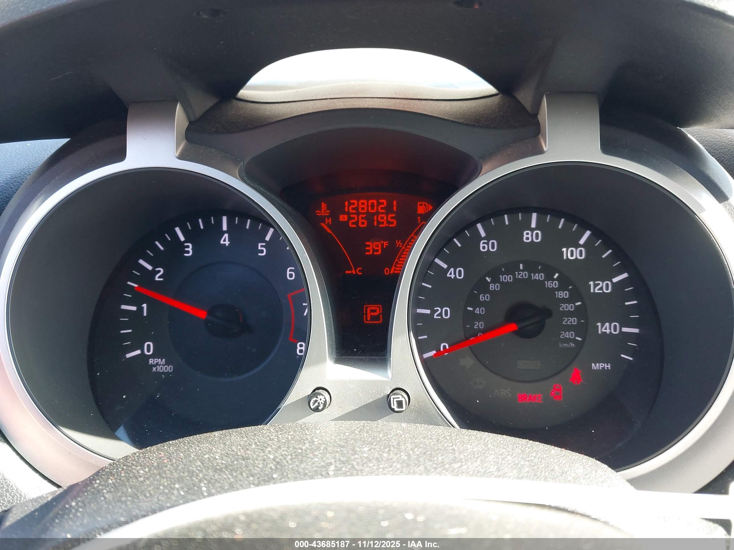 NISSAN JUKE image 7