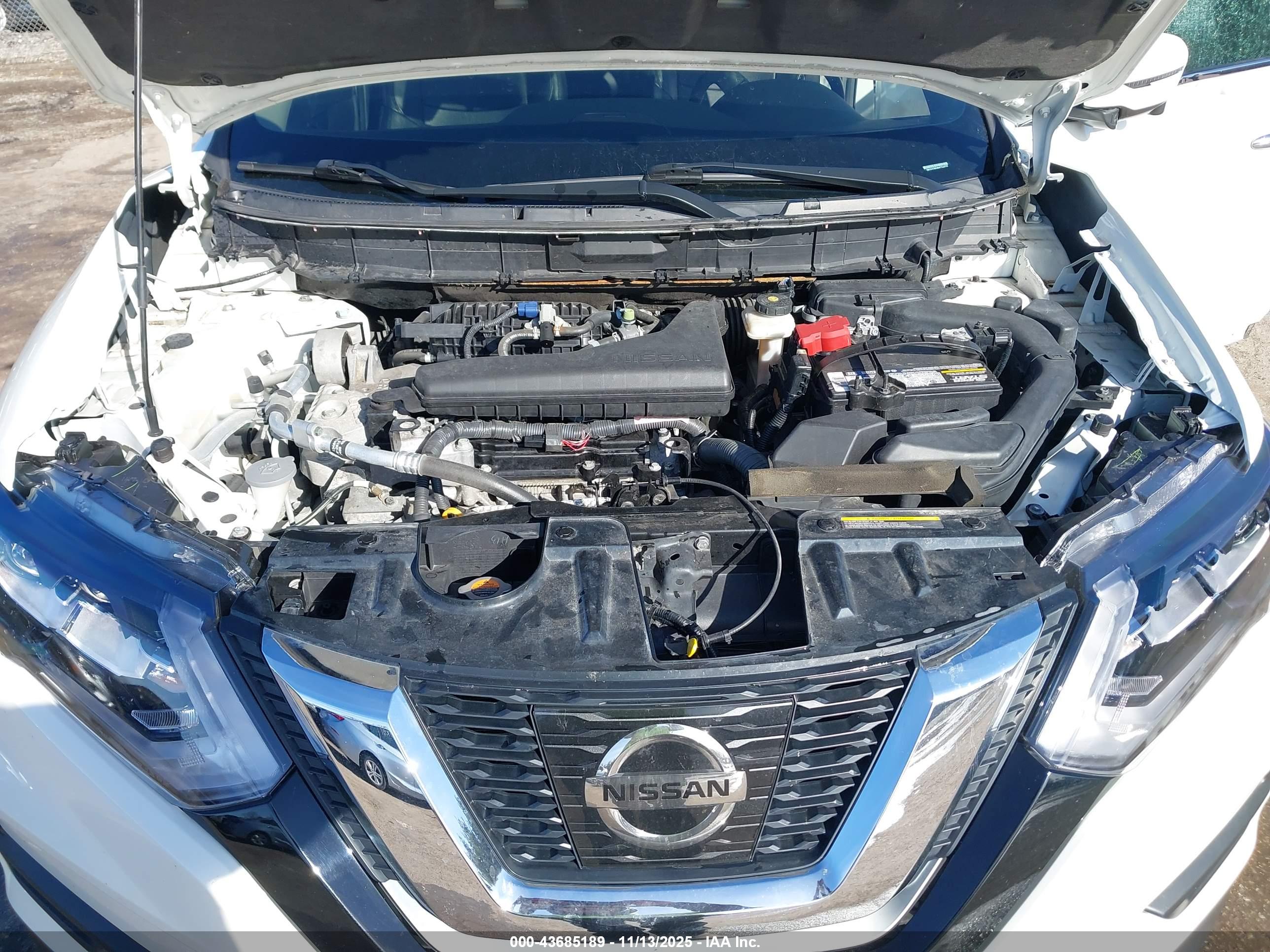 NISSAN ROGUE image 10