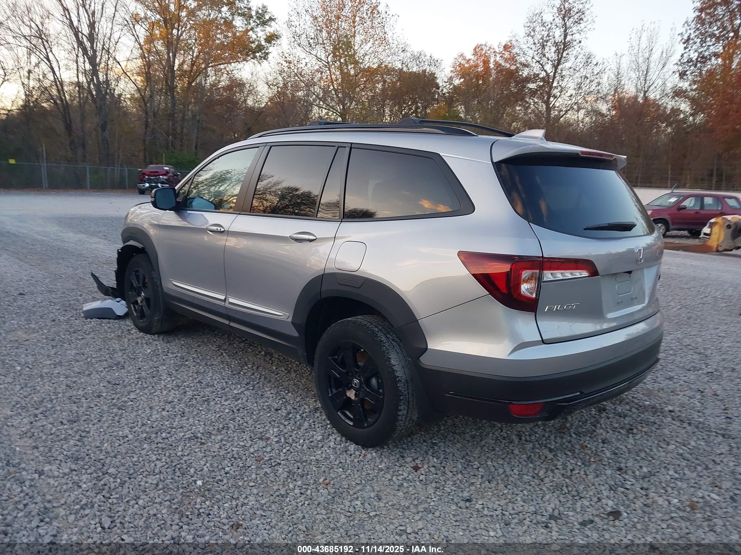 HONDA PILOT image 3