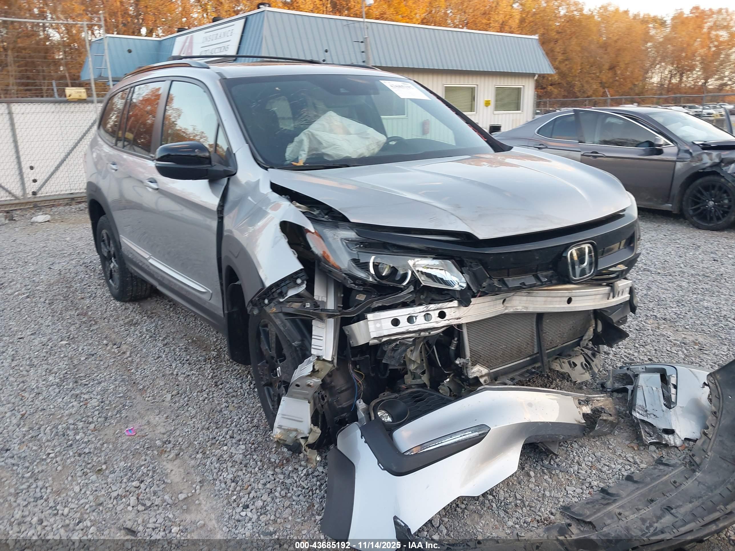 HONDA PILOT image 6