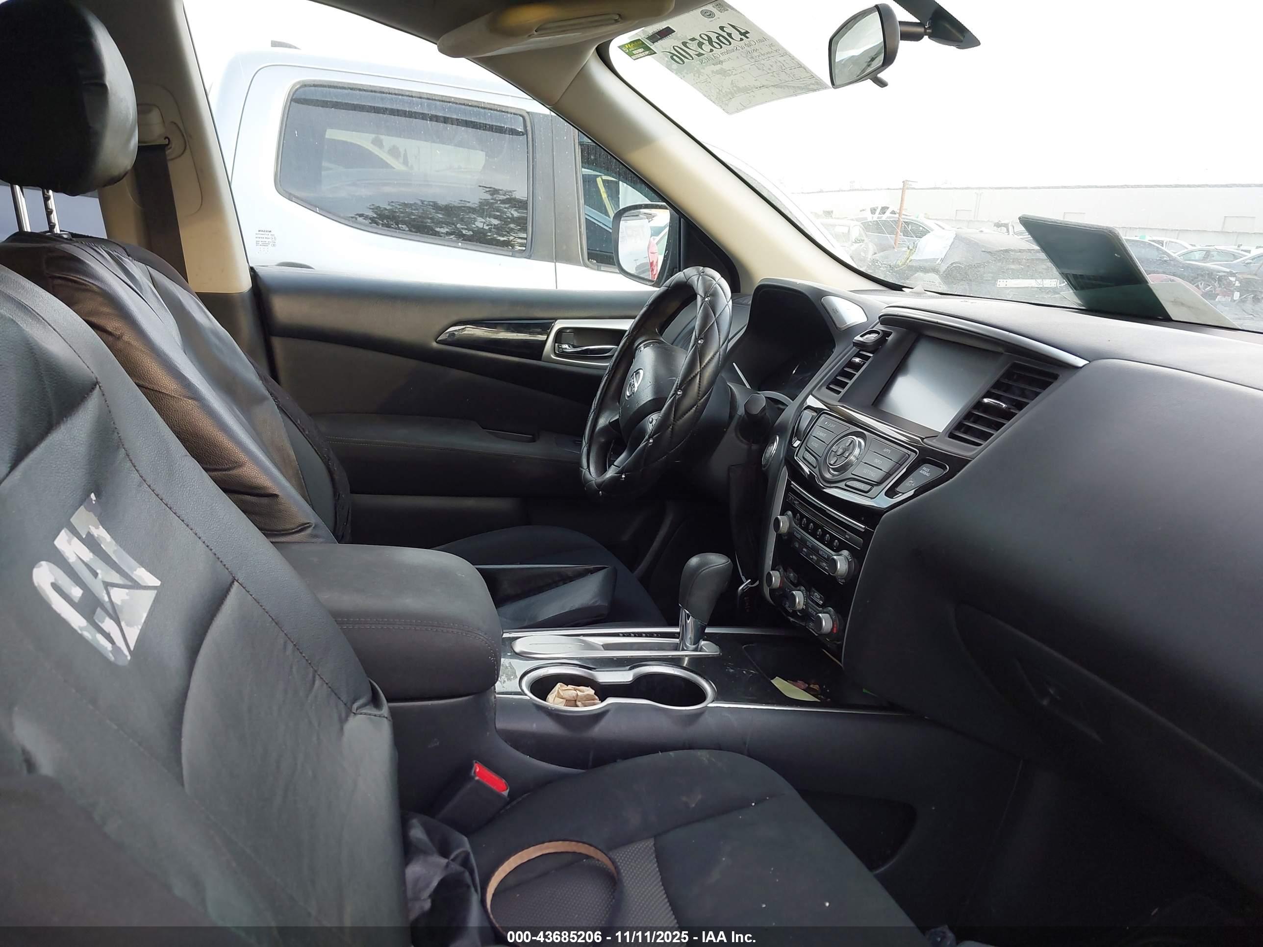 NISSAN PATHFINDER image 5