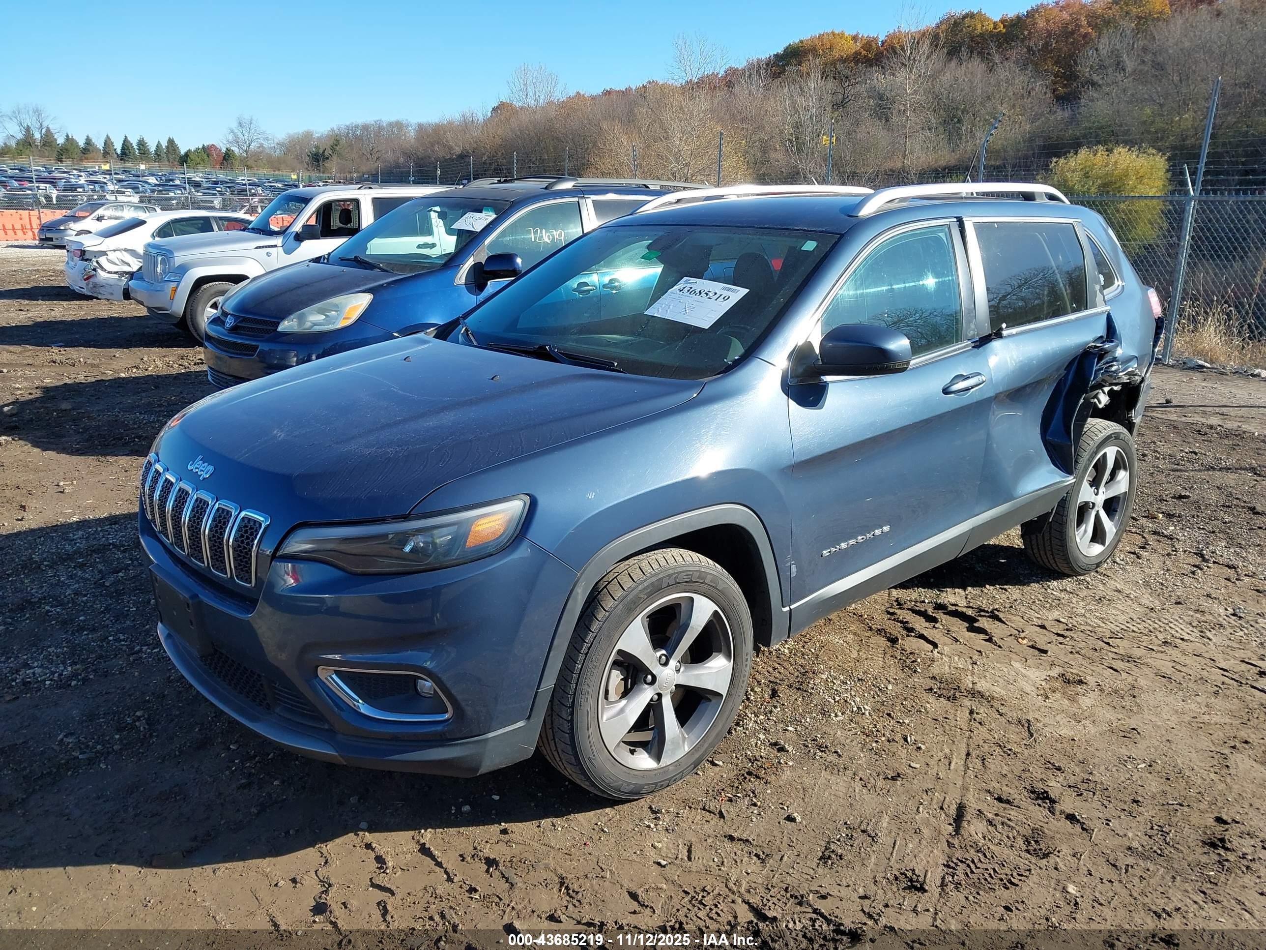 JEEP CHEROKEE image 2