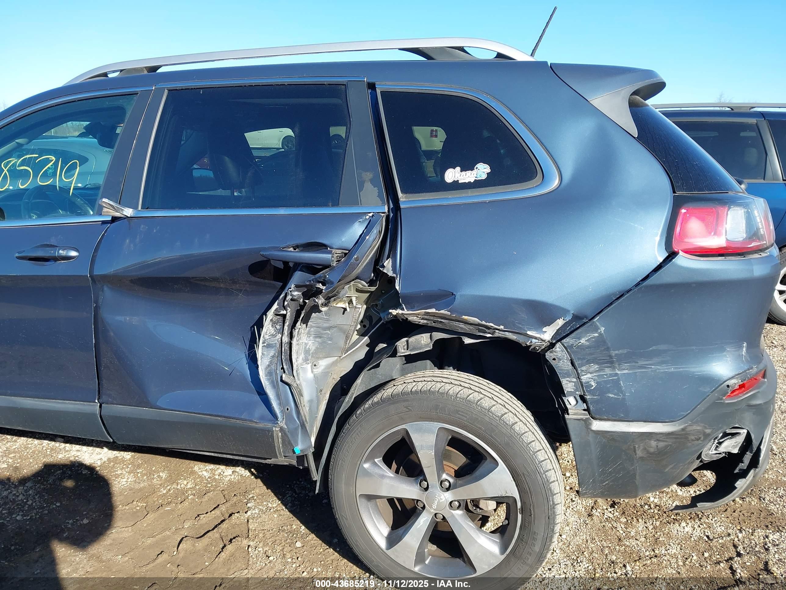 JEEP CHEROKEE image 6