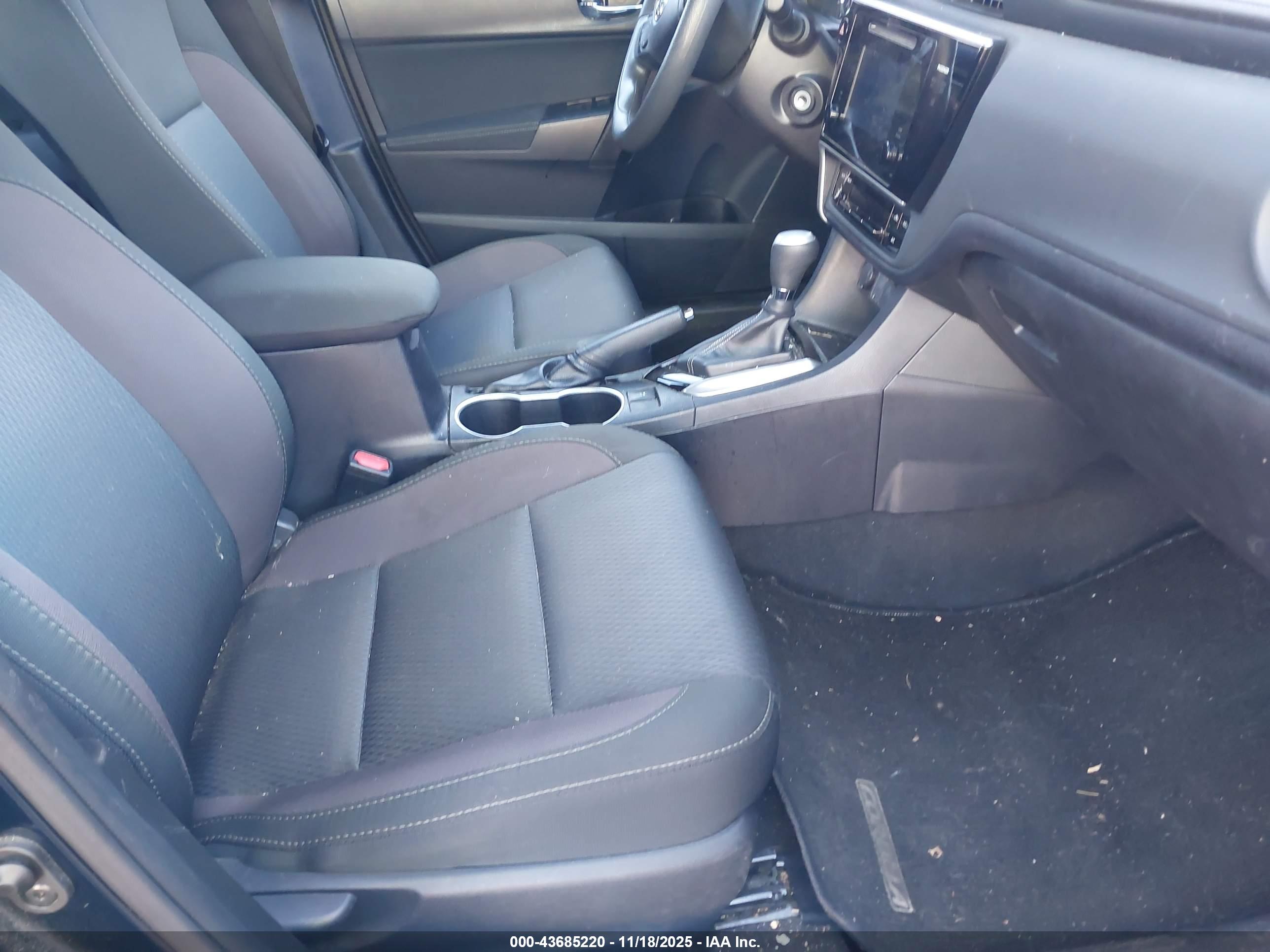 TOYOTA COROLLA image 5
