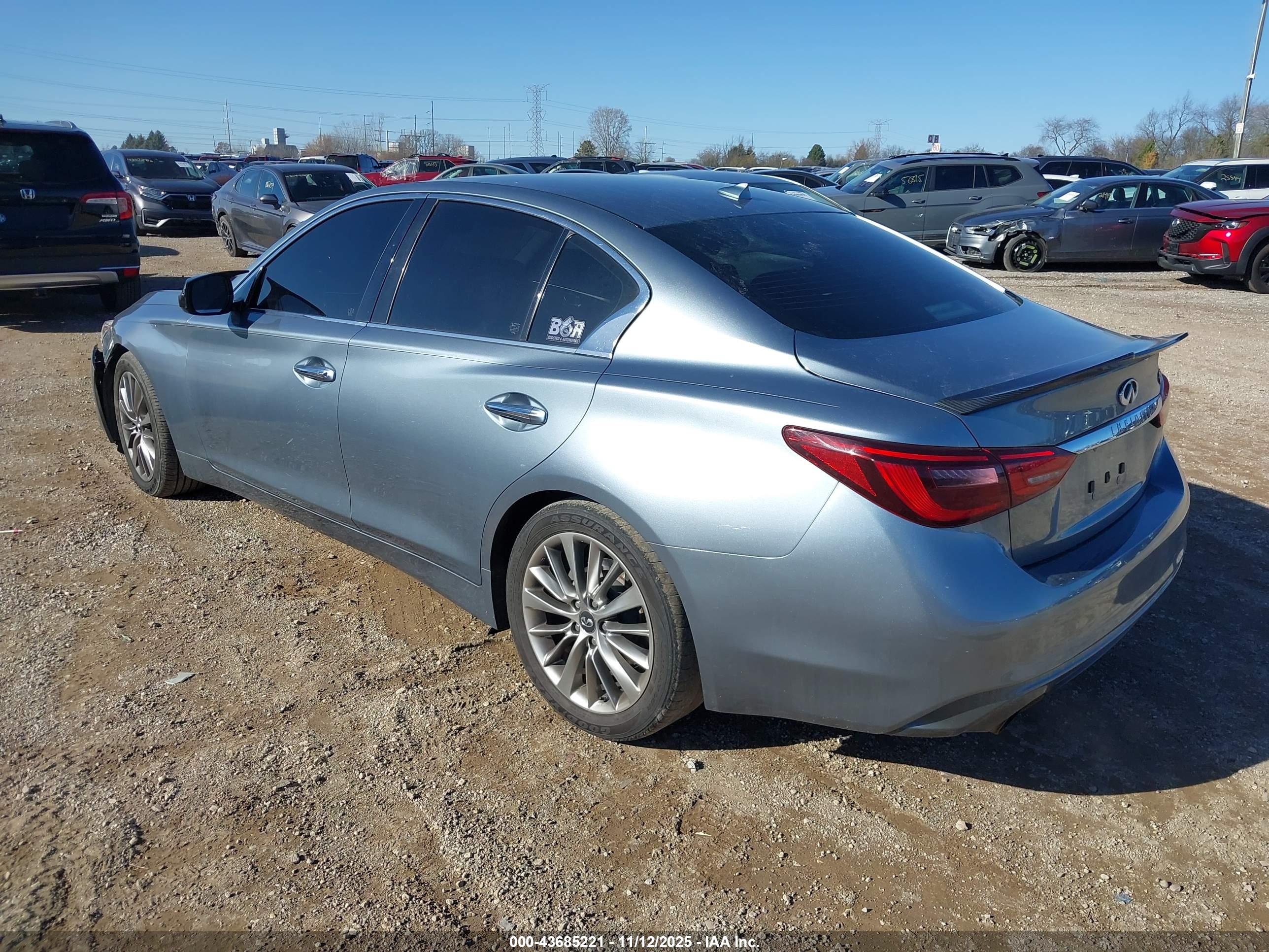 INFINITI Q50 image 3